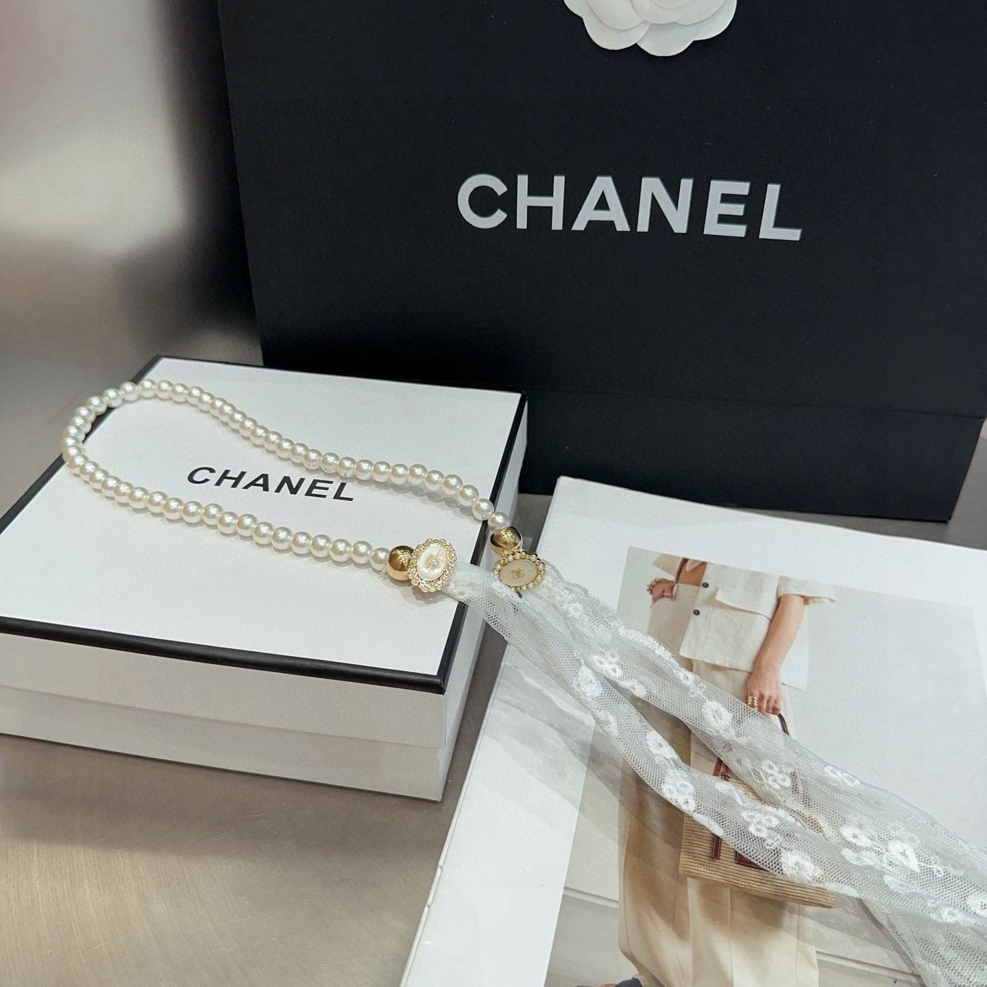 NO:853856,P Comes with a packaging box. Chanel's latest Xiaoxiang multifunctional headband and belt, super beautiful!  Full of celebrity style, a must-have for little fairies...hairpins, hairpins, chanel, chanel, hairpins19860909P 配包装盒 Chanel (香奈儿)最新款小香多功能发带、腰带,超级好看！名媛范儿十足,小仙女必备…发夹,发夹,chanel,chanel,hairpins,accessory