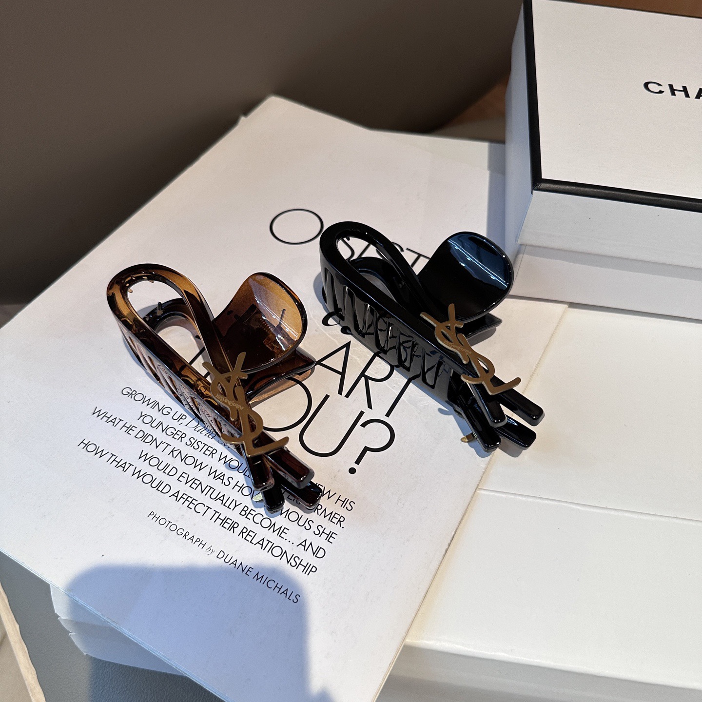 NO:813968,P Comes with a packaging box YSL (Saint Laurent) new style gripper, elegant and elegant, fashionable and versatile, a must-have for sweet and cool girls... hairpins, hairpins, saint laurent, saint laurent, hairpins19860909P 配包装盒 YSL（圣罗兰）新款抓夹,名媛风气质美,时尚百搭,甜酷小姐姐必备…发夹,发夹,saint laurent,saint laurent,hairpins,accessory
