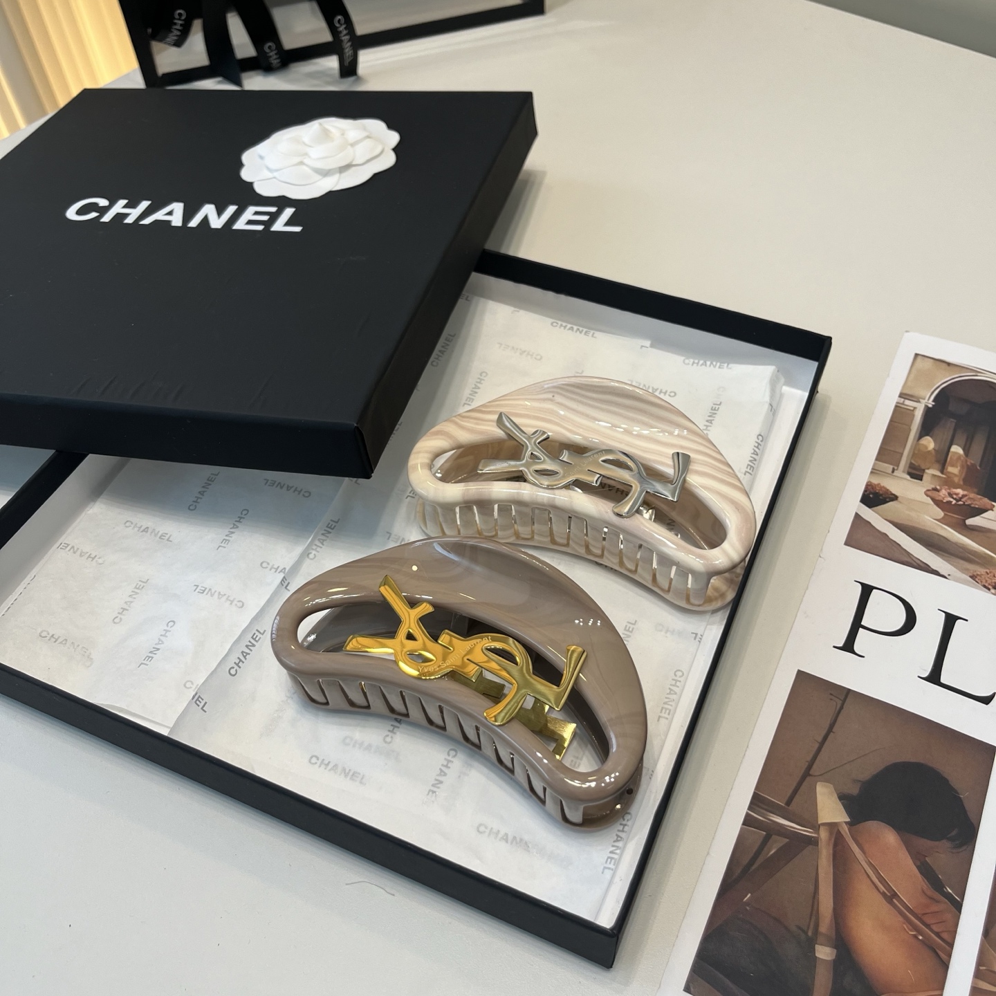 NO:853148,P Comes with packaging box YSL (Saint Laurent) new large clip, ladylike and beautiful, fashionable and versatile, so beautiful hairpins, hairpins, saint laurent, saint laurent, hairpins19860909P 配包装盒 YSL（圣罗兰）新款大抓夹,名媛风气质美,时尚百搭,实在太美了发夹,发夹,saint laurent,saint laurent,hairpins,accessory