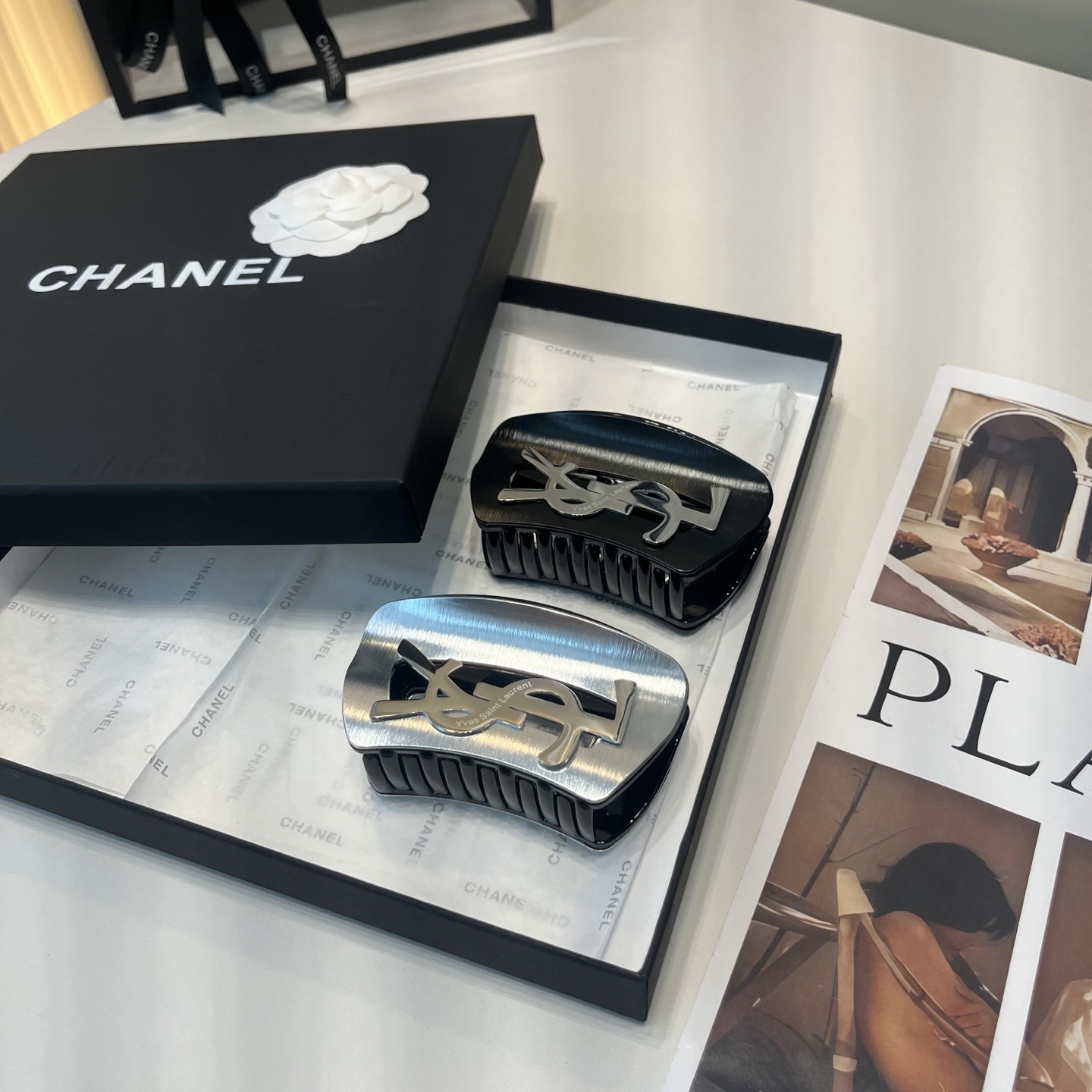 NO:895047,P Comes with a packaging box YSL (Saint Laurent) new style gripper, elegant and elegant, fashionable and versatile, a must-have for sweet and cool girls... hairpins, hairpins, saint laurent, saint laurent, hairpins19860909P 配包装盒 YSL（圣罗兰）新款抓夹,名媛风气质美,时尚百搭,甜酷小姐姐必备…发夹,发夹,saint laurent,saint laurent,hairpins,accessory