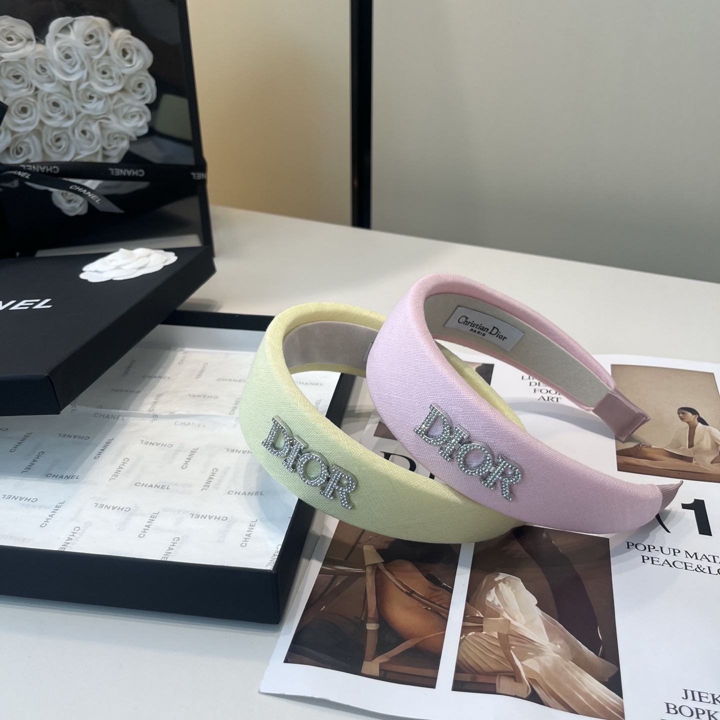 NO:941568,P Comes with packaging box Dior's new CD headband, simple, practical and fashionable!  A must-have for little fairies...hairpins, hair clips, dior, dior, hairpins19860909P 配包装盒 Dior（迪奥）新款CD发箍,简单实用 时尚潮流！小仙女必备…发夹,发夹,dior,dior,hairpins,accessory