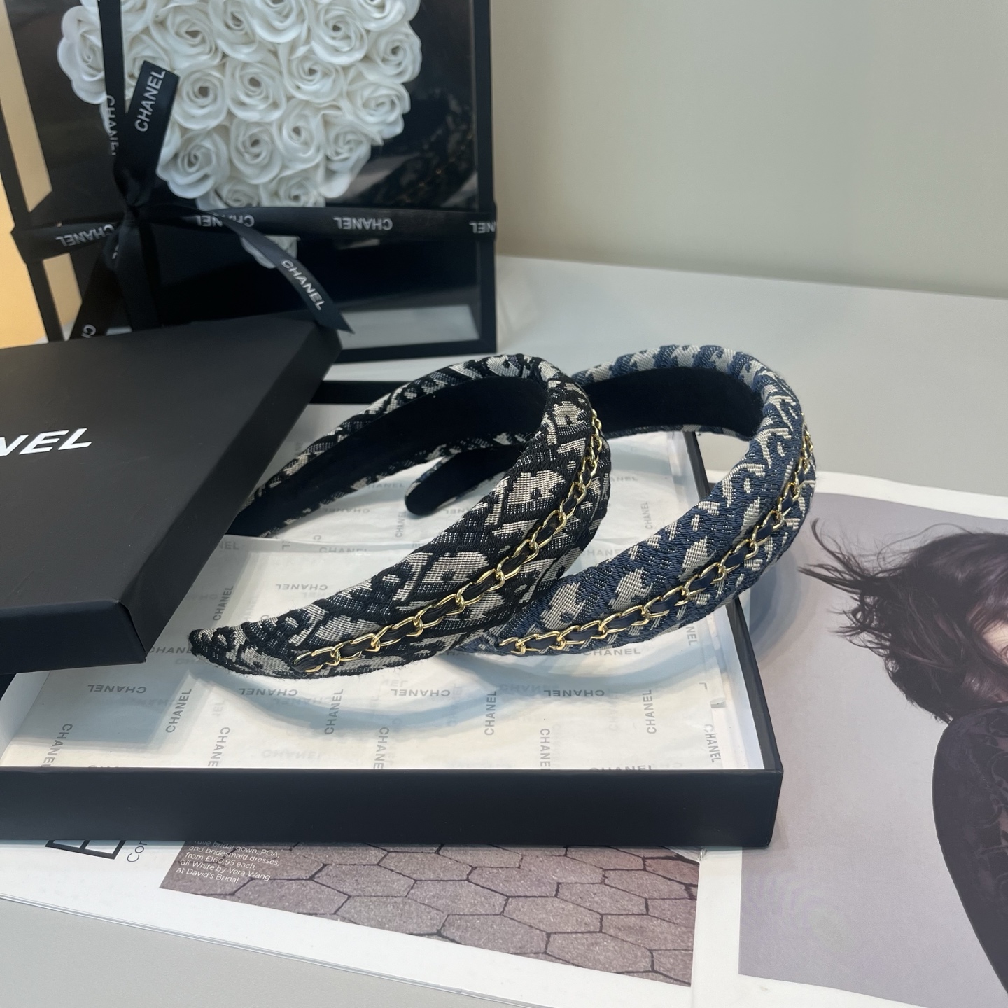 NO:941581,P Comes with packaging box Dior's new CD headband, simple, practical and fashionable!  A must-have for little fairies...hairpins, hair clips, dior, dior, hairpins19860909P 配包装盒 Dior（迪奥）新款CD发箍,简单实用 时尚潮流！小仙女必备…发夹,发夹,dior,dior,hairpins,accessory