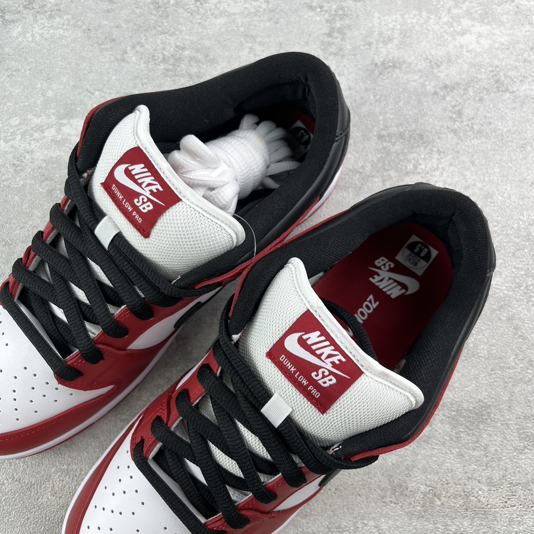 东南亚订单
Nk SB Dunk Low Pro Chicago 芝加哥 扣篮系列复古头层低帮休闲运动滑