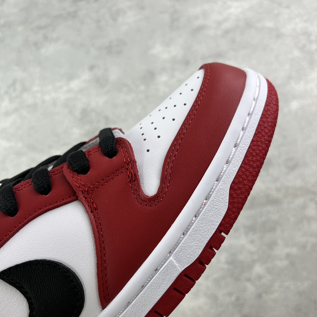 东南亚订单
Nk SB Dunk Low Pro Chicago 芝加哥 扣篮系列复古头层低帮休闲运动滑