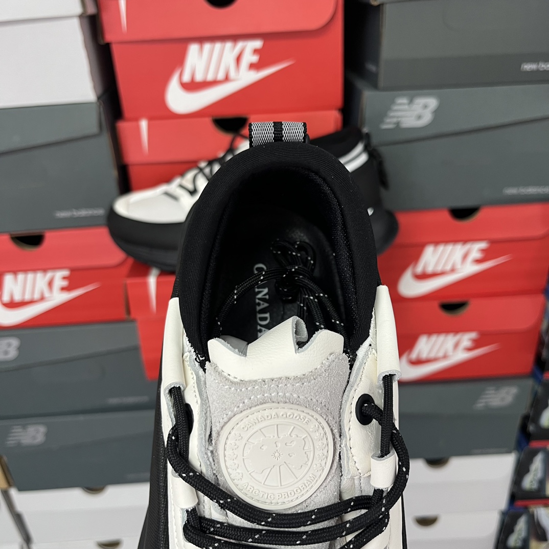 OK版Canada Goose Glacier Trail 加拿大鹅 明星同款 圆头系带皮革低帮生活休闲