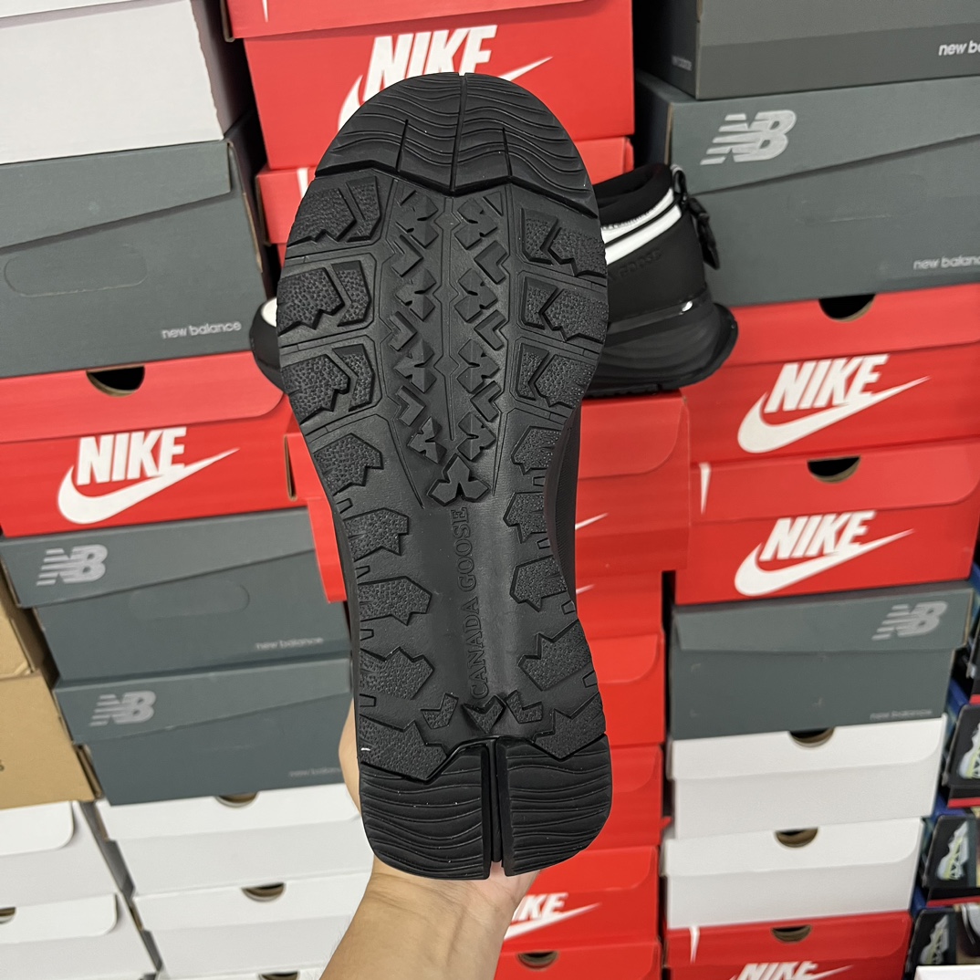 OK版Canada Goose Glacier Trail 加拿大鹅 明星同款 圆头系带皮革低帮生活休闲