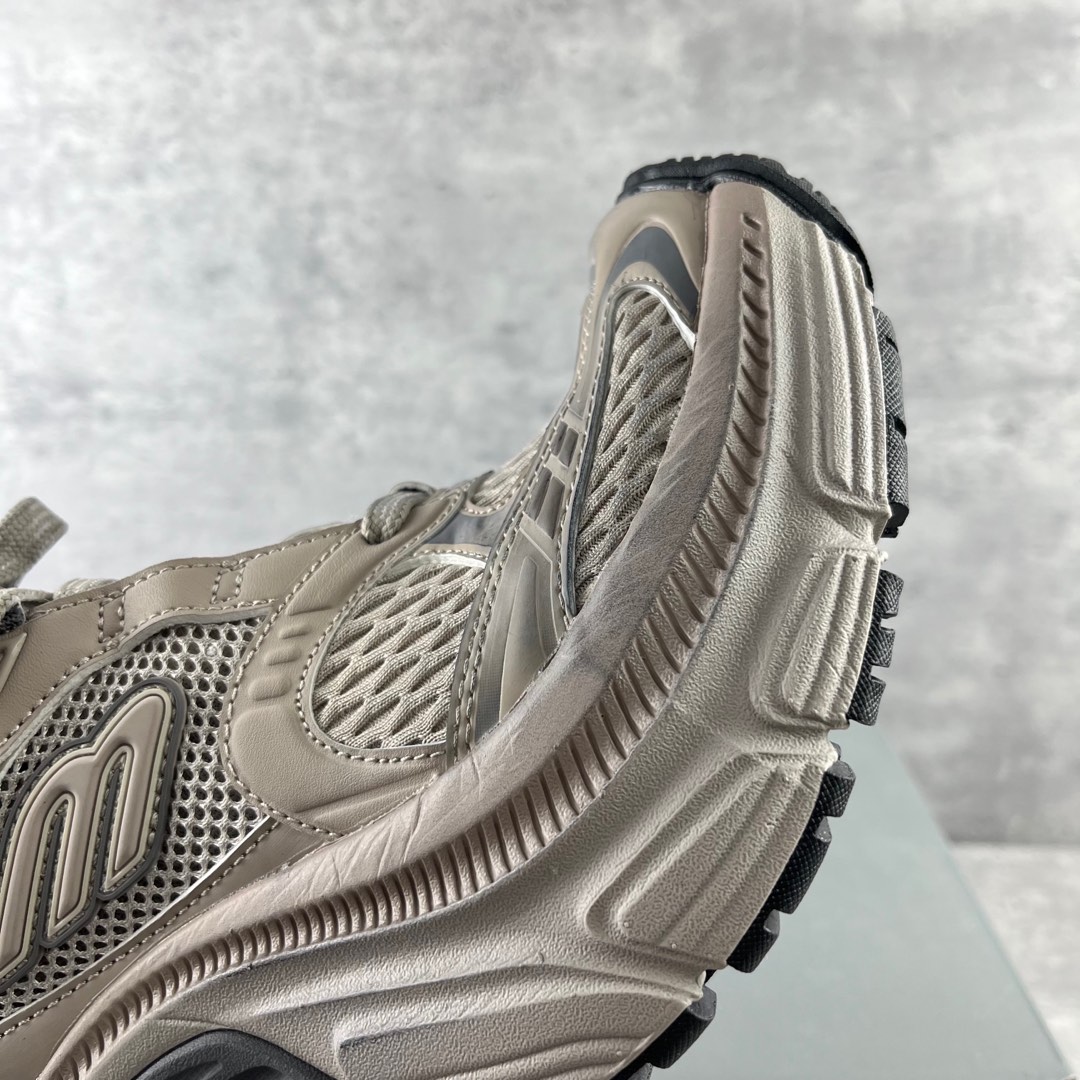 
Balenciaga巴黎世家 12代 6xl

货号： W2MV2 9910
尺码：35 36 37 