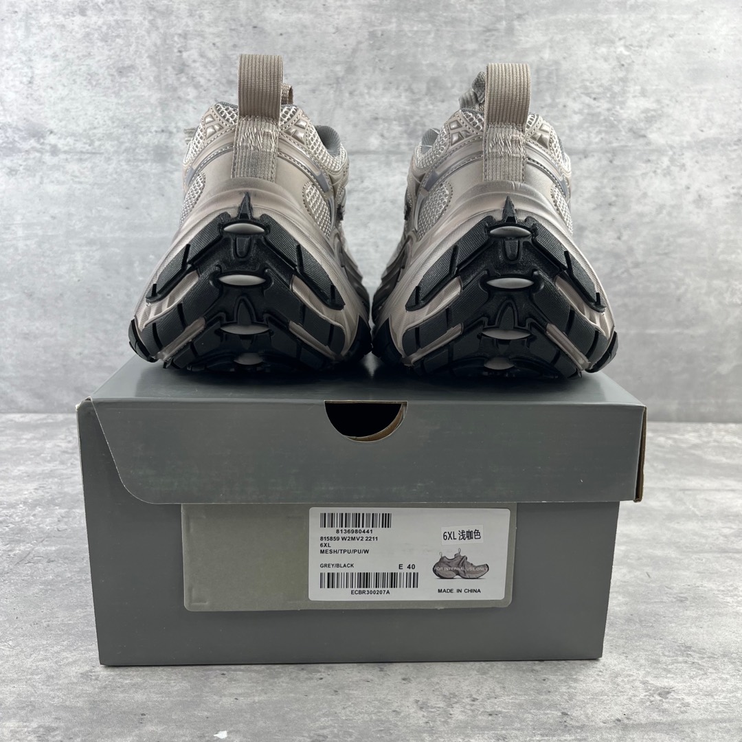 
Balenciaga巴黎世家 12代 6xl

货号： W2MV2 9910
尺码：35 36 37 