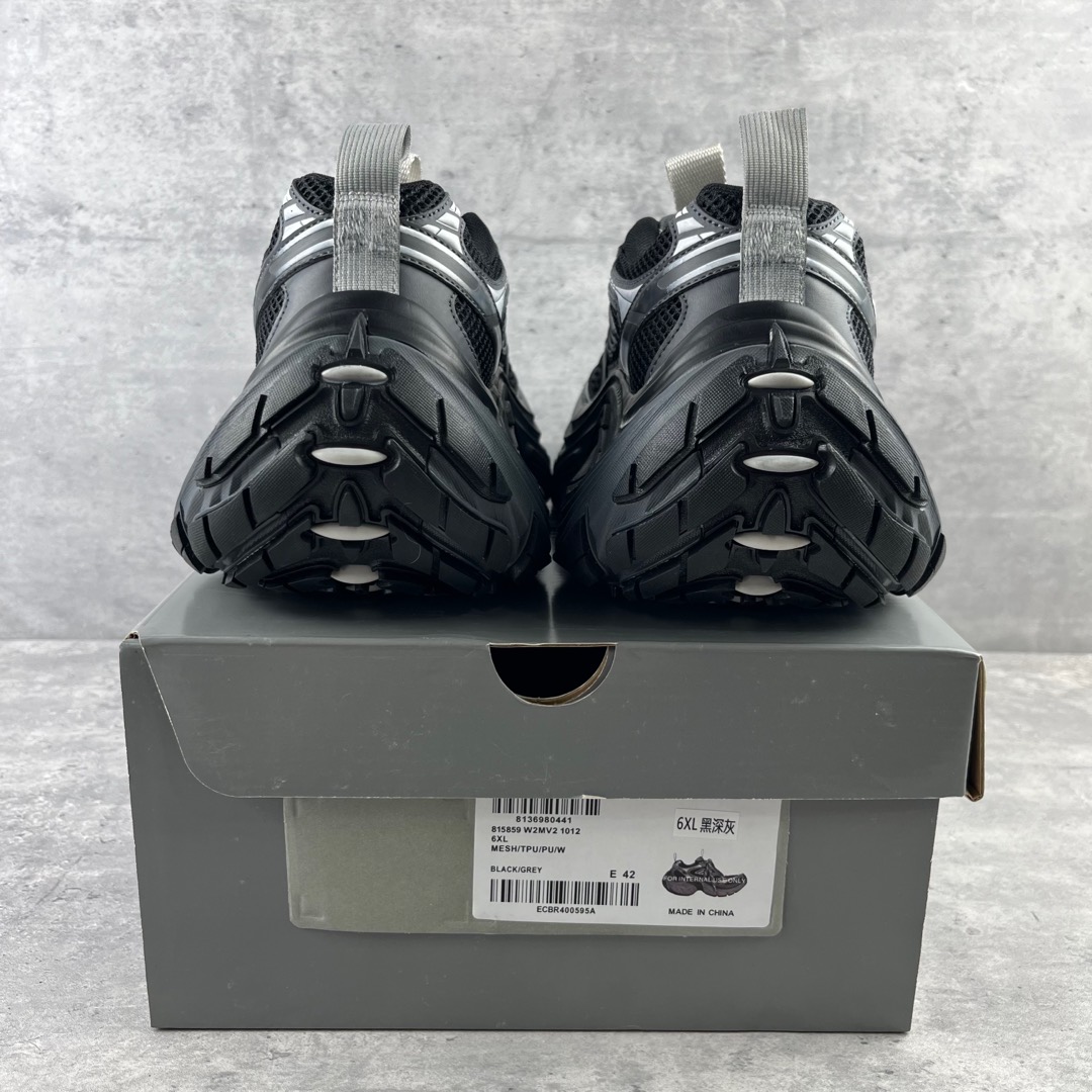 
Balenciaga巴黎世家 12代 6xl

货号： W2MV2 9910
尺码：35 36 37 
