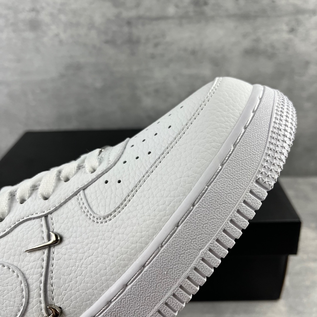 
Nk Air Force 1'07 Low 联名四勾 空军一号低帮休闲板鞋 
原楦头原纸板 打造纯正空