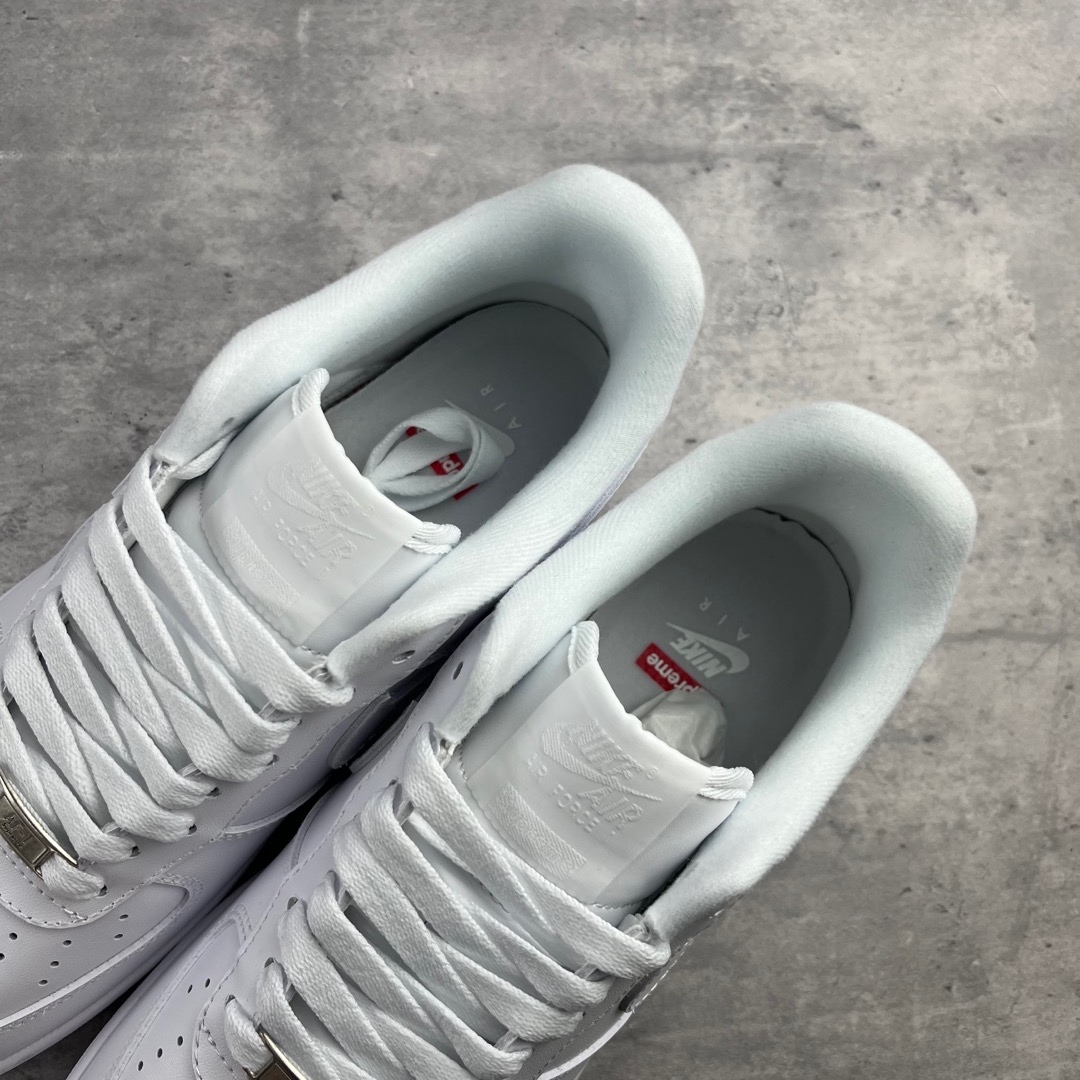 
Nike Air Force 1 Low Supreme联名 空军一号低帮运动休闲板鞋 
原楦头原纸板
