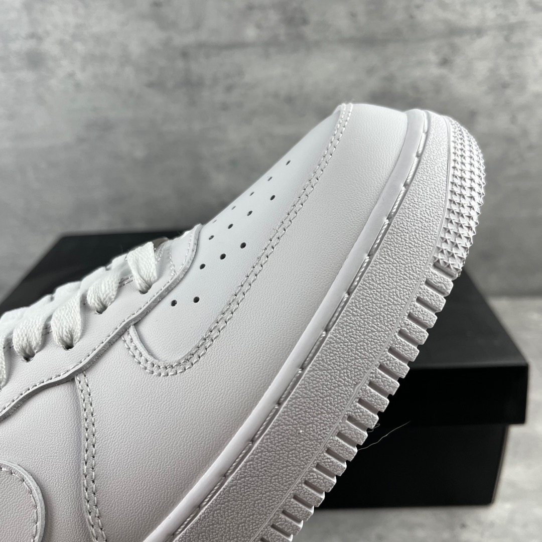 
Nike Air Force 1 Low Supreme联名 空军一号低帮运动休闲板鞋 
原楦头原纸板