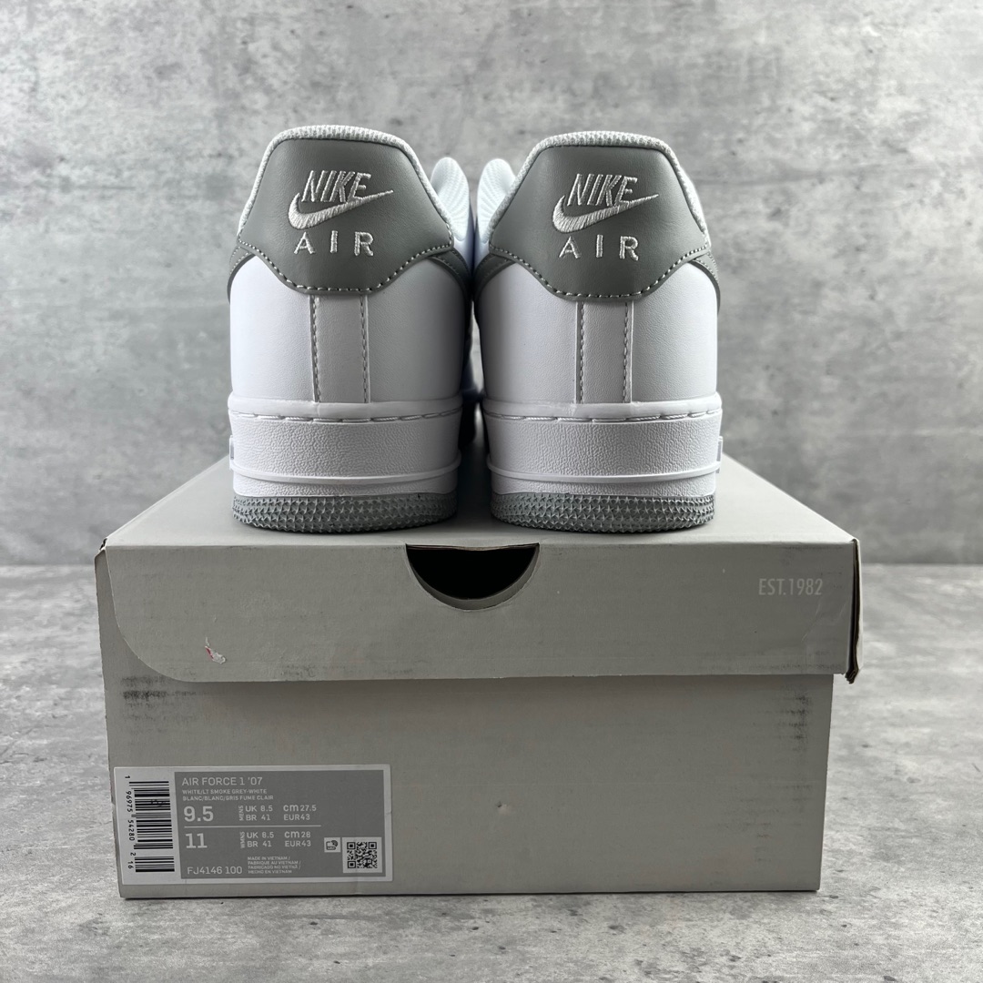 
Nike Air Force 1 Low 07 白灰
原楦头原纸板 打造纯正低帮空军版型
专注外贸渠道