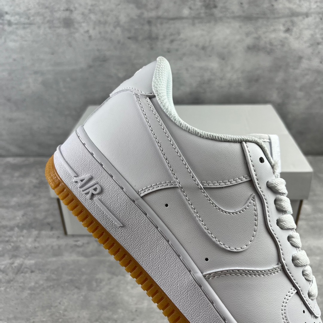 
Nike Air Force 1 Low 白生胶  空军一号低帮运动休闲板鞋 原楦头原纸板  打造纯正