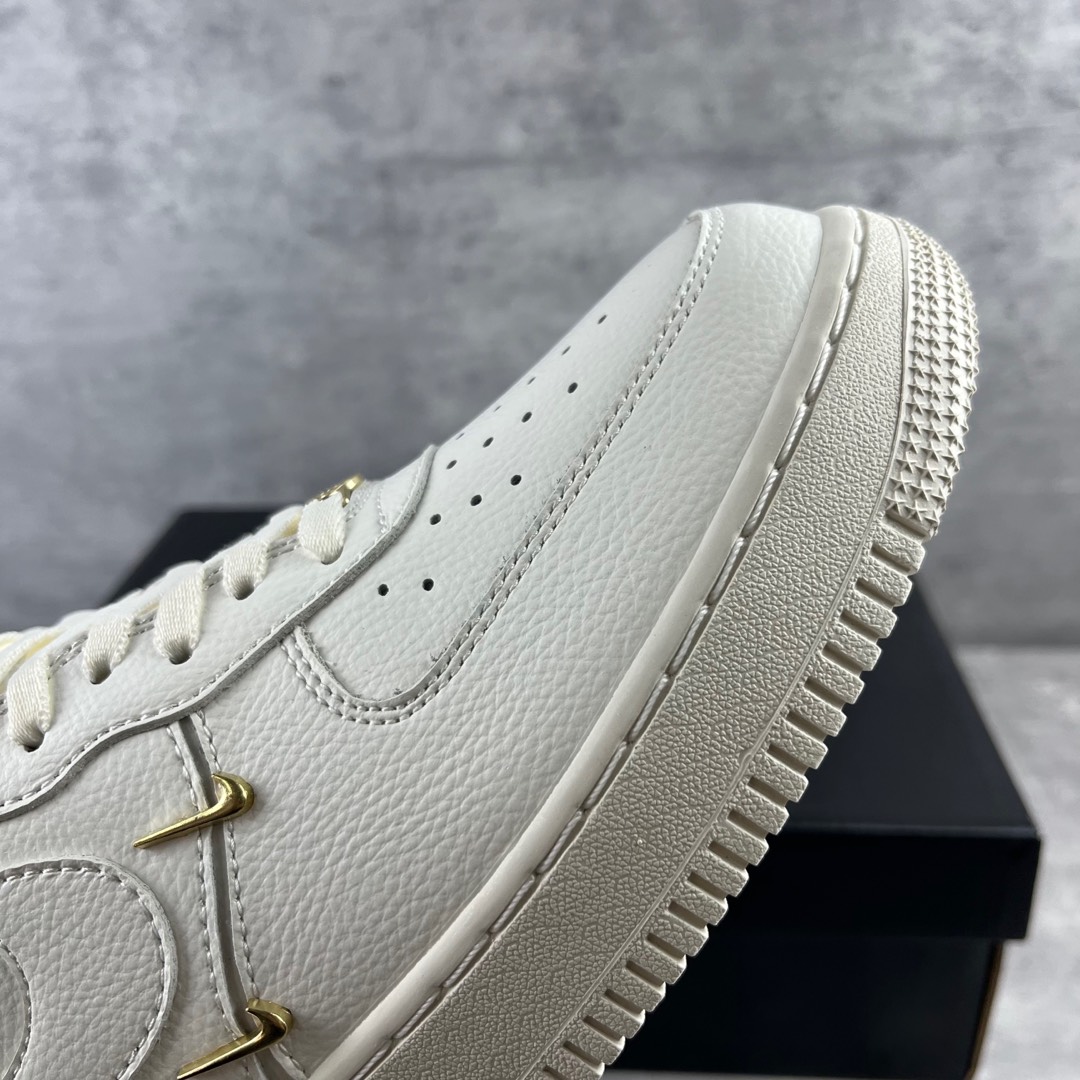 
Nk Air Force 1'07 Low 联名四勾 空军一号低帮休闲板鞋 
原楦头原纸板 打造纯正空