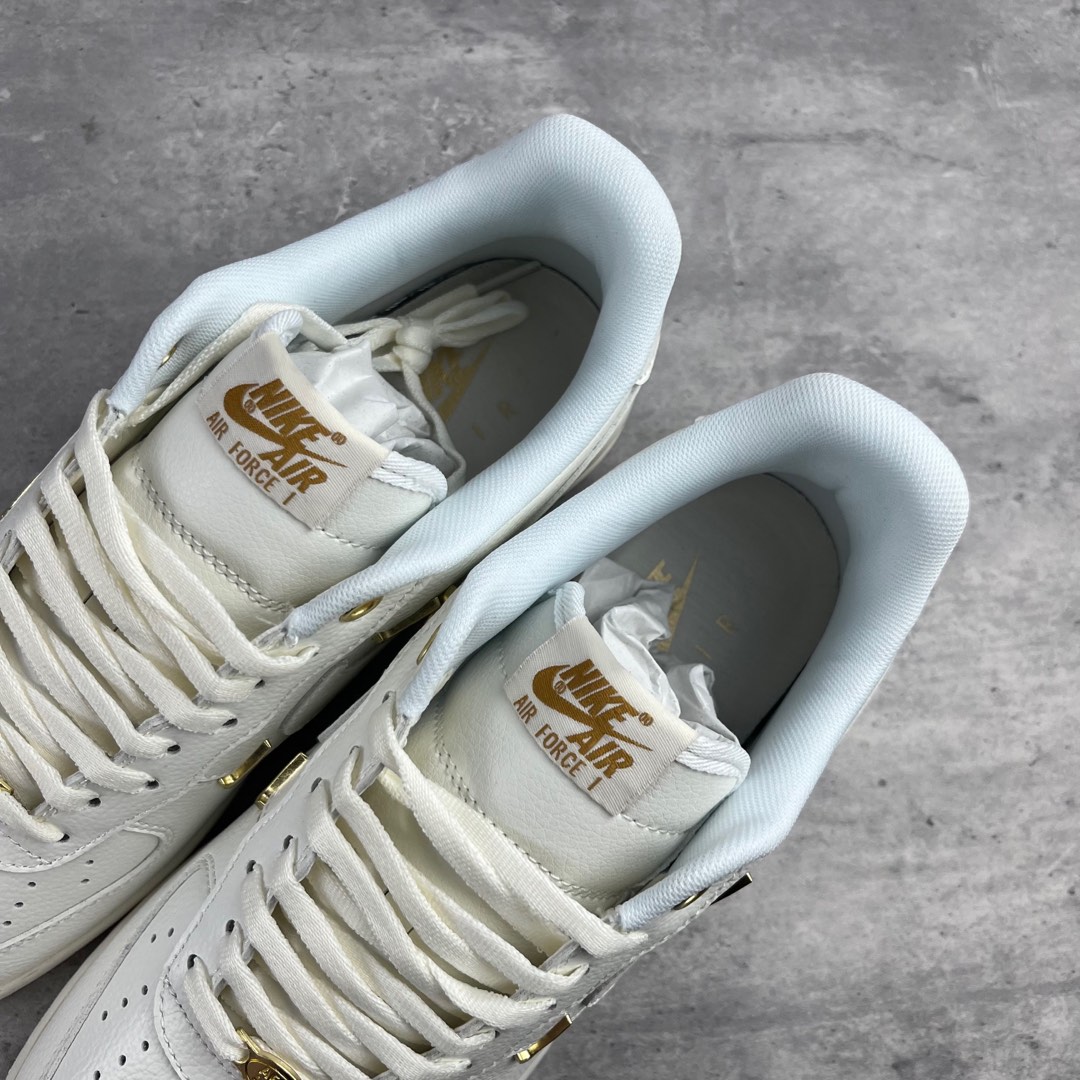 
Nk Air Force 1'07 Low 联名四勾 空军一号低帮休闲板鞋 
原楦头原纸板 打造纯正空