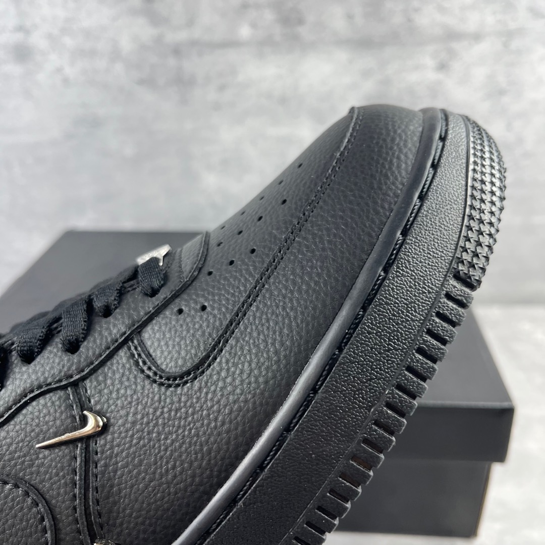 
Nk Air Force 1'07 Low 联名四勾 空军一号低帮休闲板鞋 
原楦头原纸板 打造纯正空