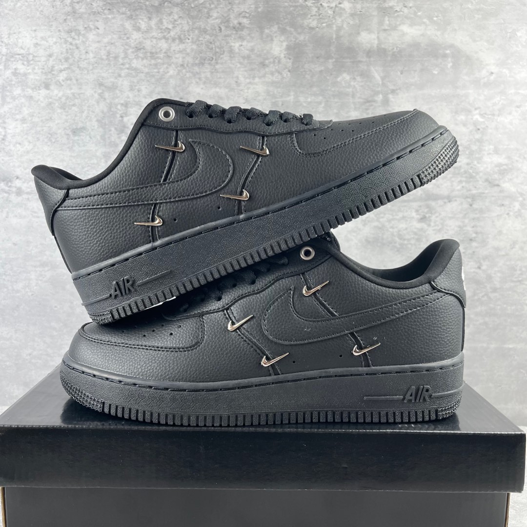 
Nk Air Force 1'07 Low 联名四勾 空军一号低帮休闲板鞋 
原楦头原纸板 打造纯正空