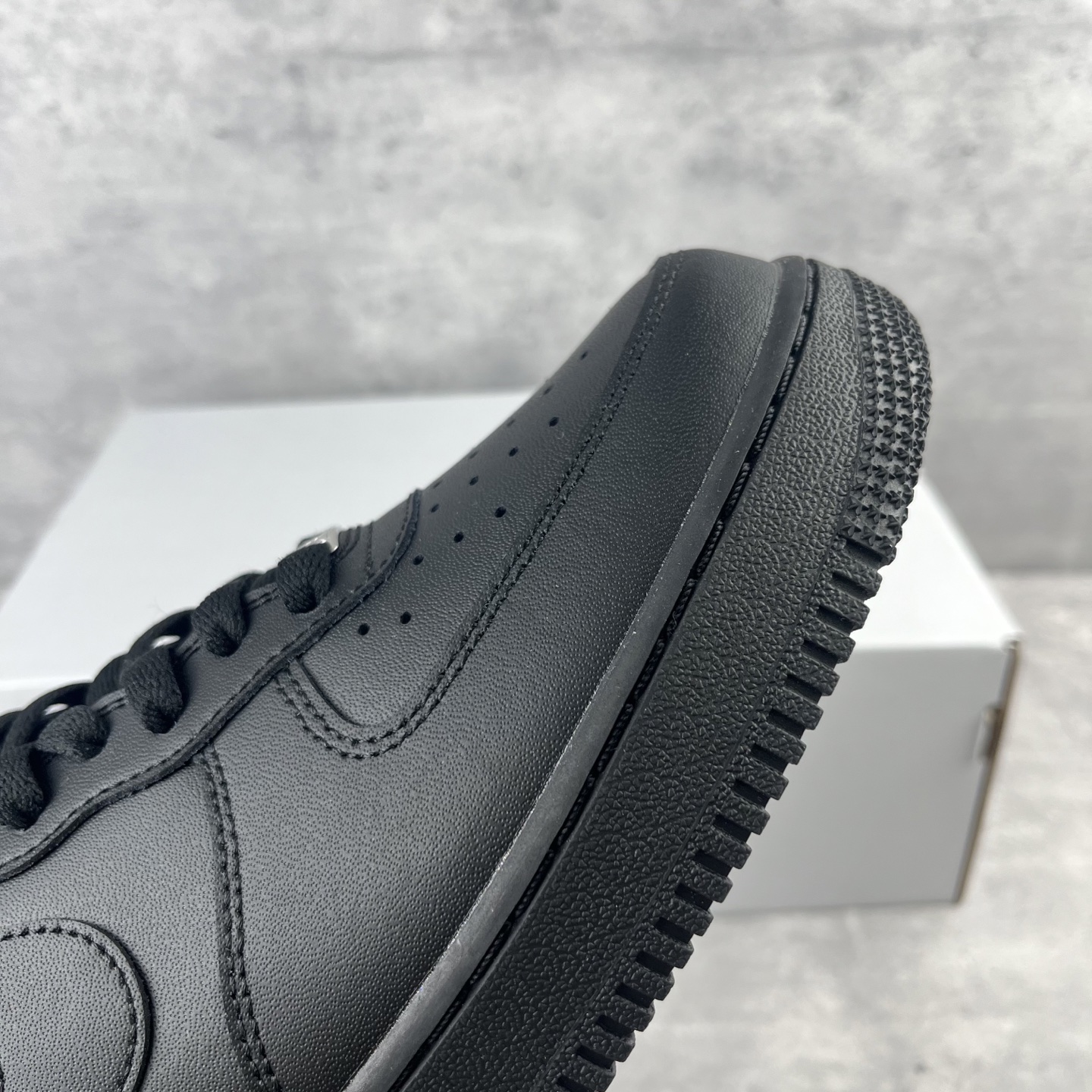 
NK Air Force 1 Low '07 空军一号纯白低帮经典板鞋CW2288-001 圈内最强黑