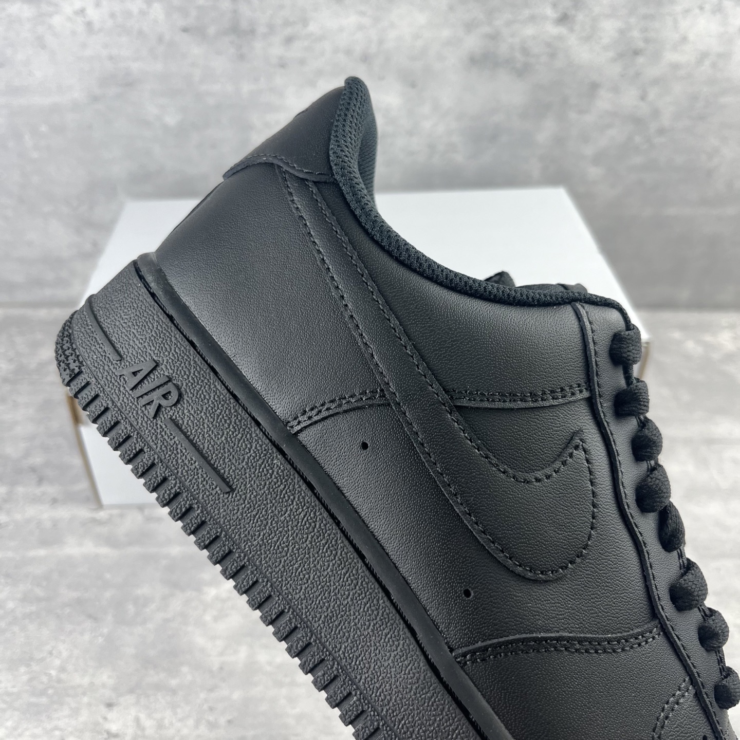 
NK Air Force 1 Low '07 空军一号纯白低帮经典板鞋CW2288-001 圈内最强黑