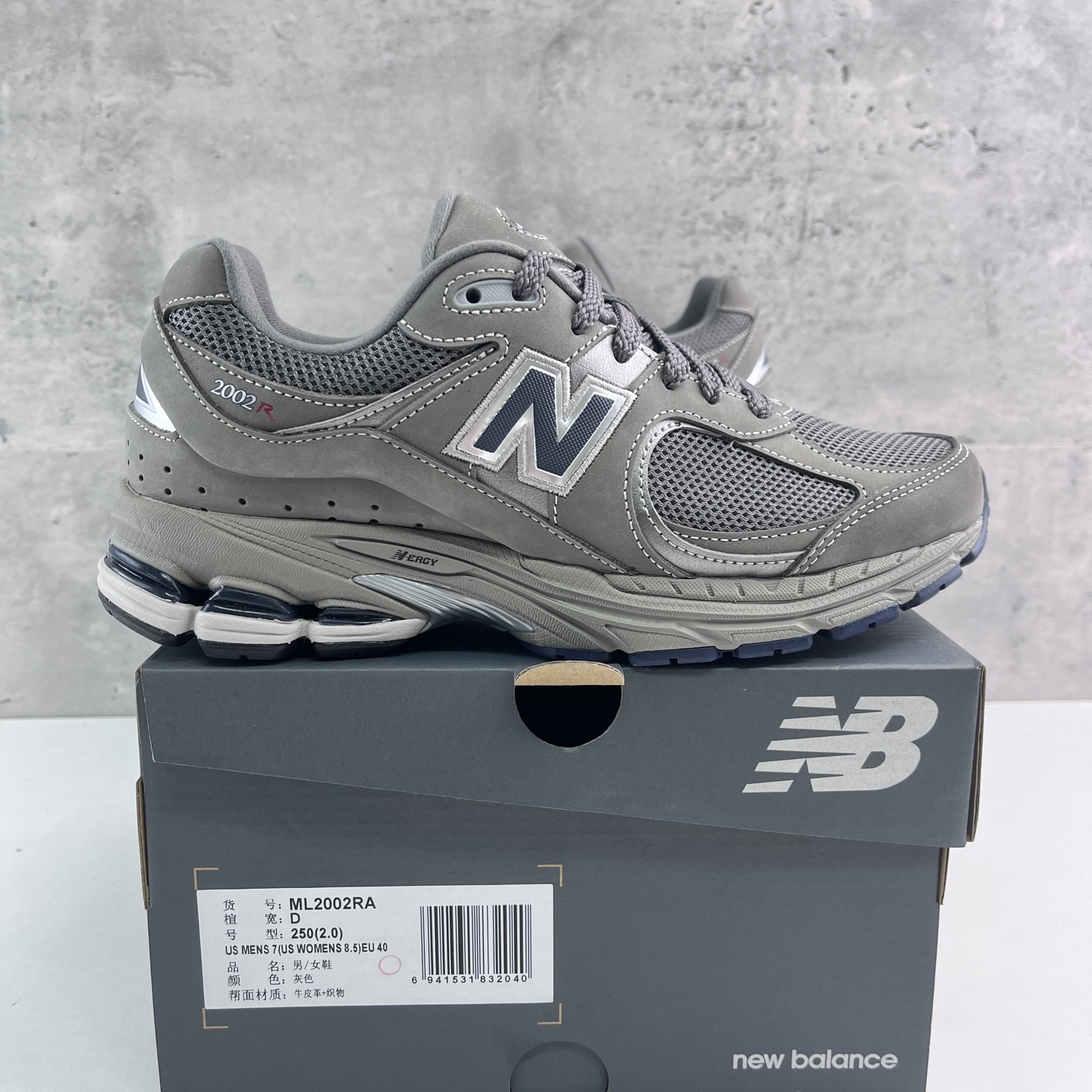  New Balance 2002系列 复古休闲跑步鞋 ML2002RA
尺码：36 37 37.5 3