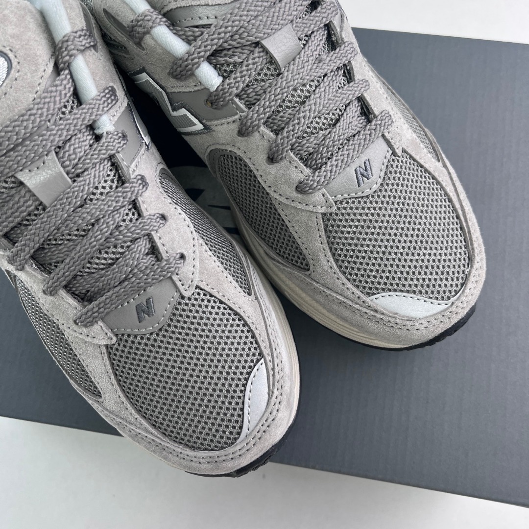  New Balance 2002系列 复古休闲跑步鞋 ML2002RC
尺码：36 37 37.5 3