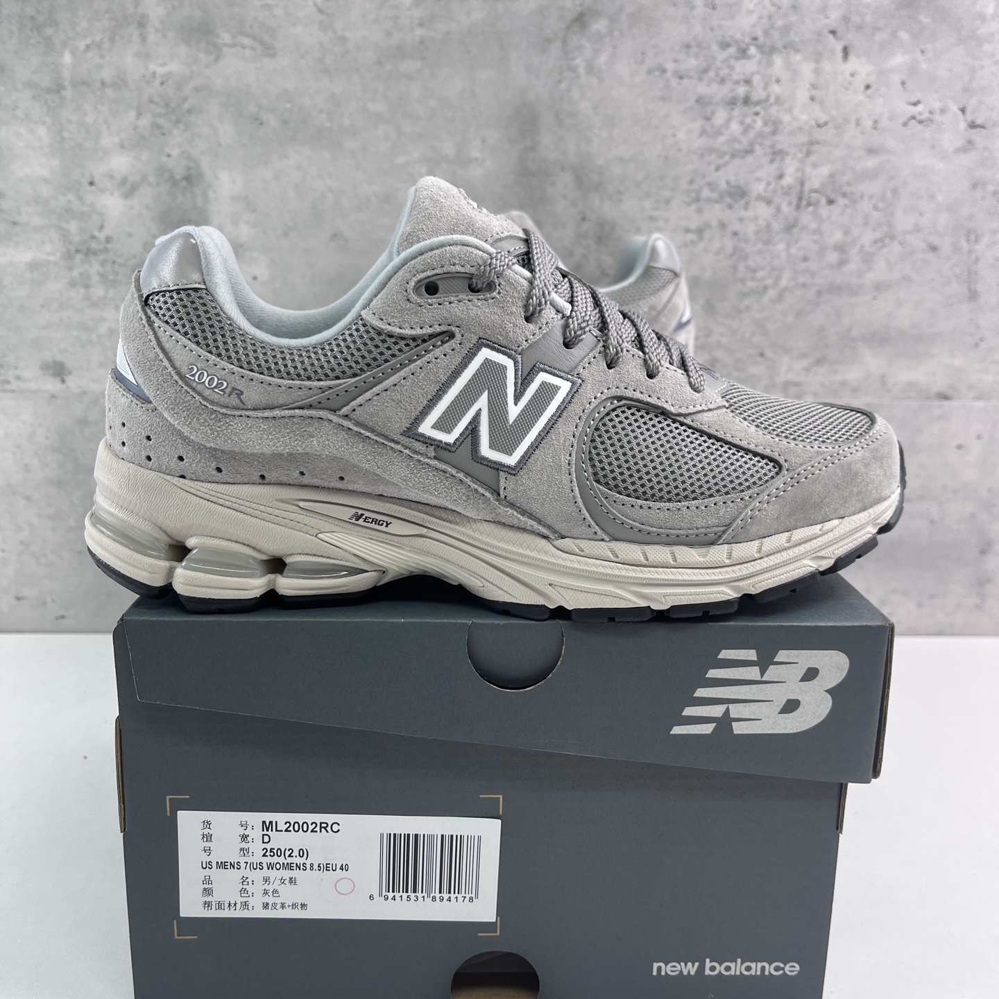  New Balance 2002系列 复古休闲跑步鞋 ML2002RC
尺码：36 37 37.5 3