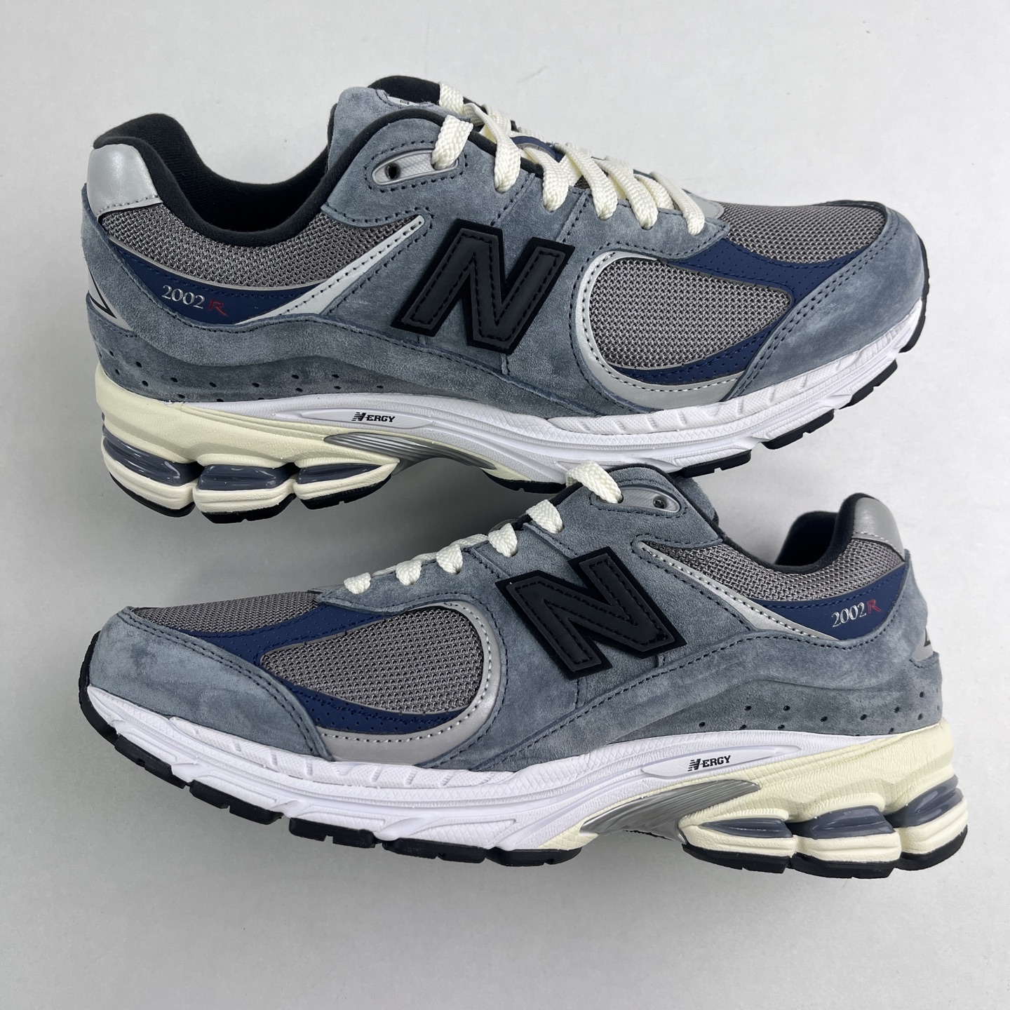 
JJJJound x New Balance 2002系列 联名款 复古休闲跑步鞋 M2002RU2
