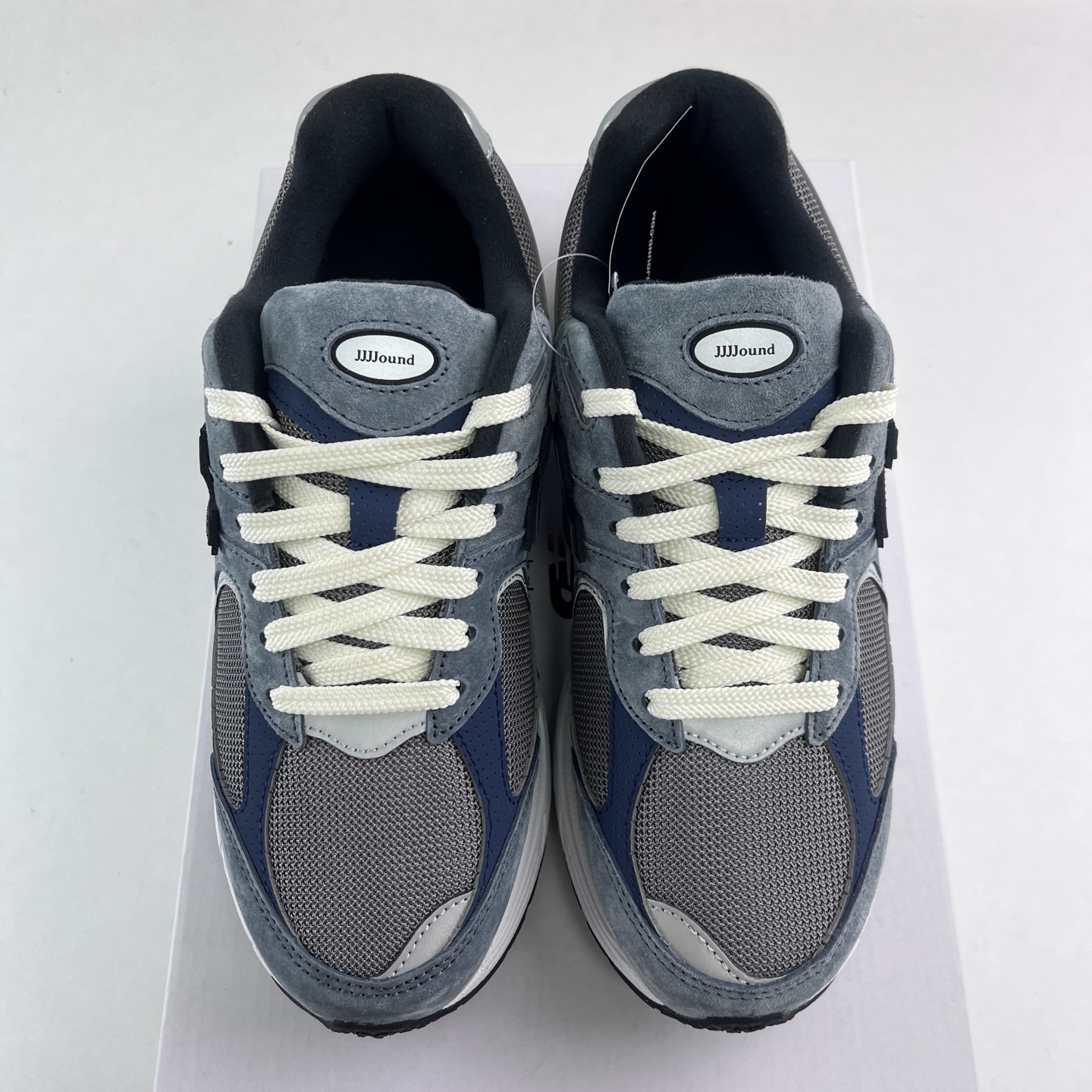 
JJJJound x New Balance 2002系列 联名款 复古休闲跑步鞋 M2002RU2
