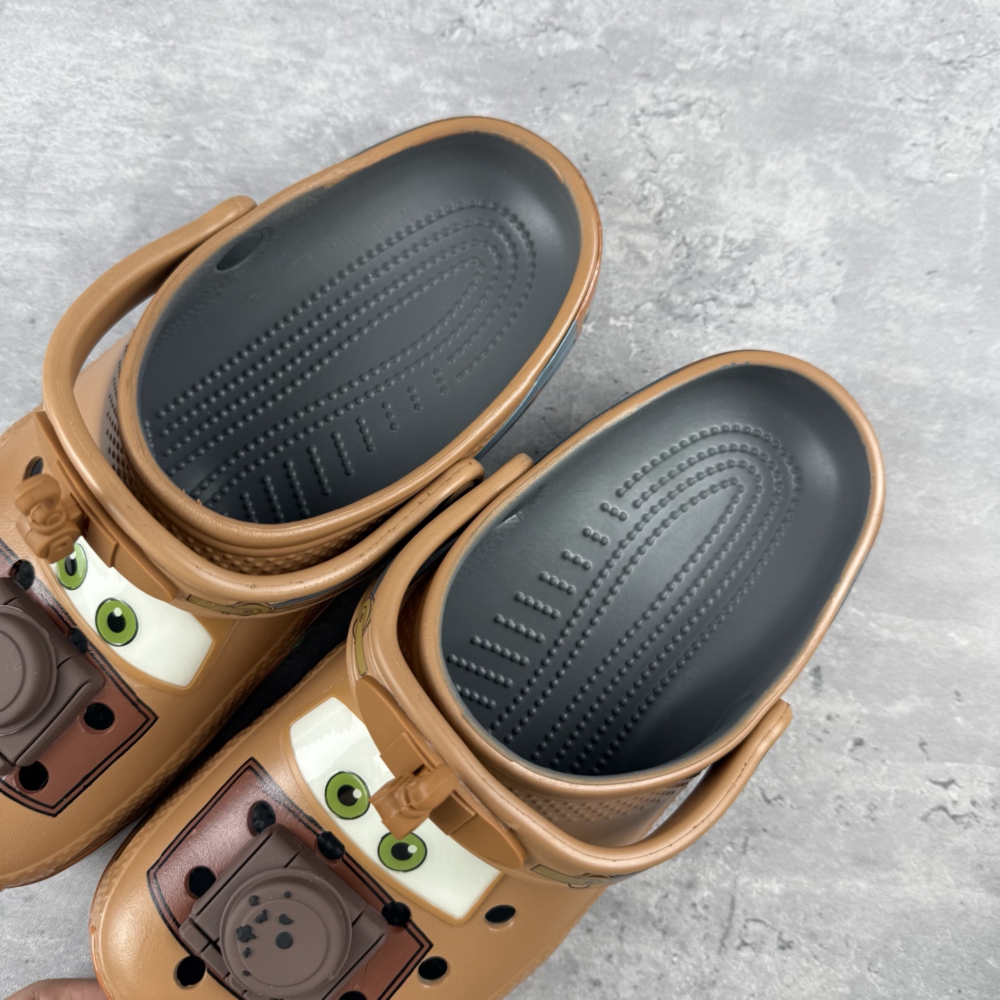 Crocs Classic Clog 卡洛驰 明星 M4-M11
尺码：36-47
编码：LA5