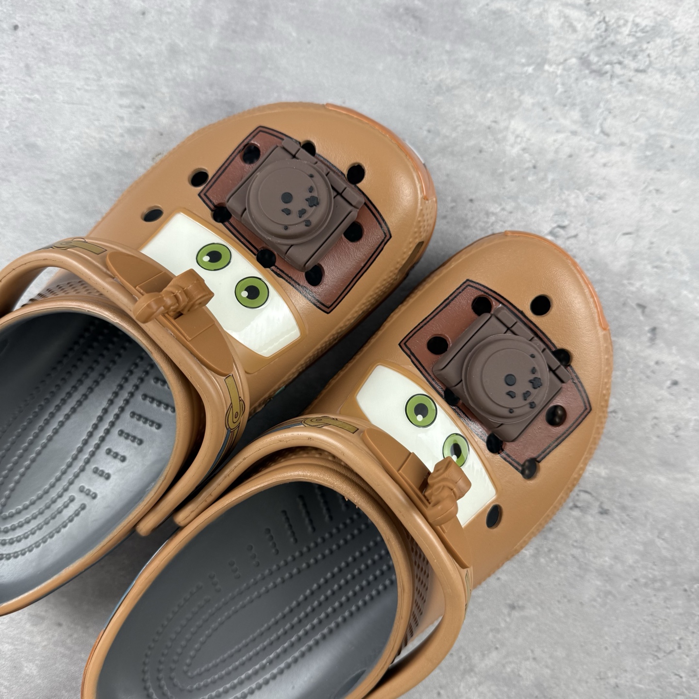  Crocs Classic Clog 卡洛驰 明星 M4-M11
尺码：36-47
编码：LA5