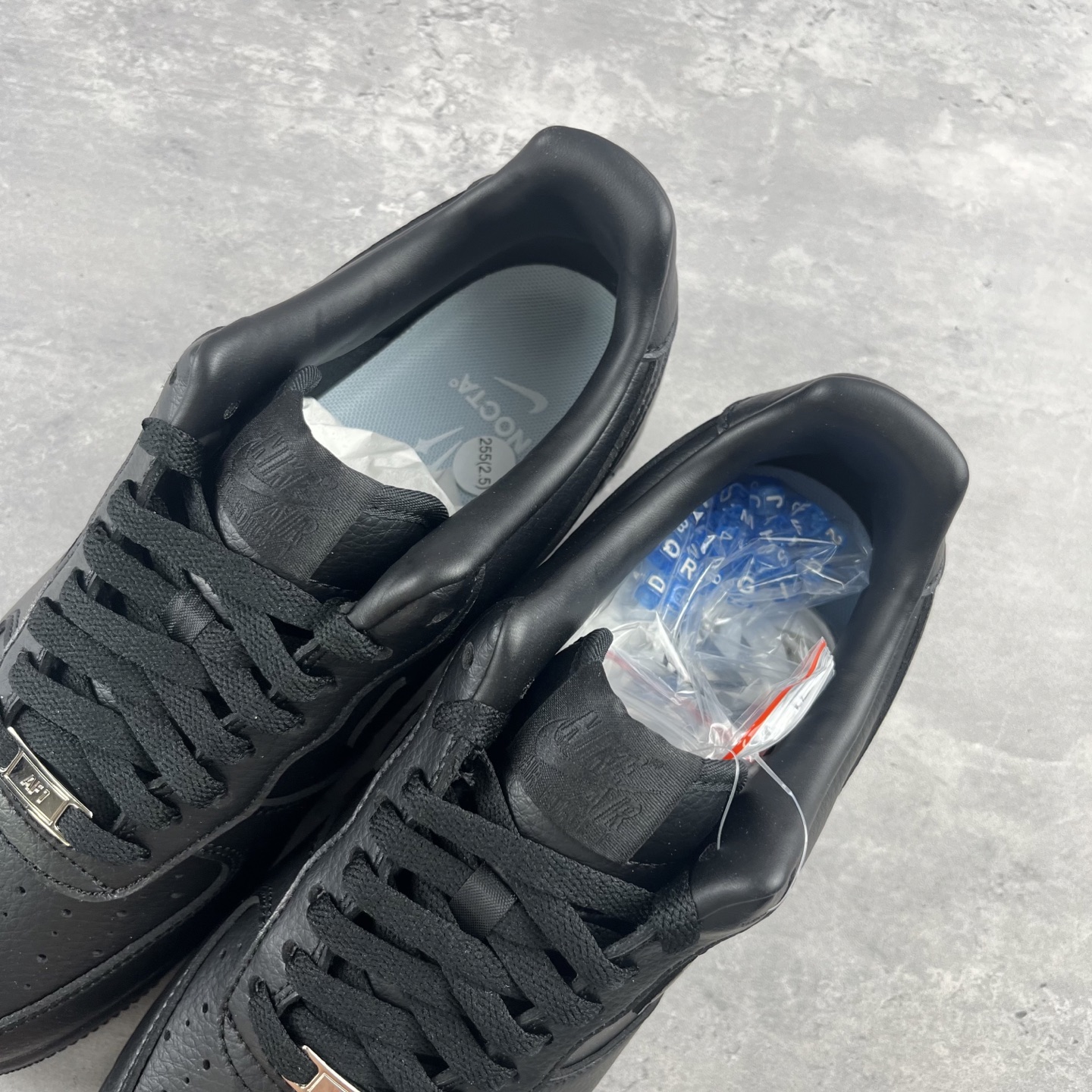 
Nocta x Air Force 1 Low 黑色 CZ8065-001
原楦头原纸板 打造纯正空军