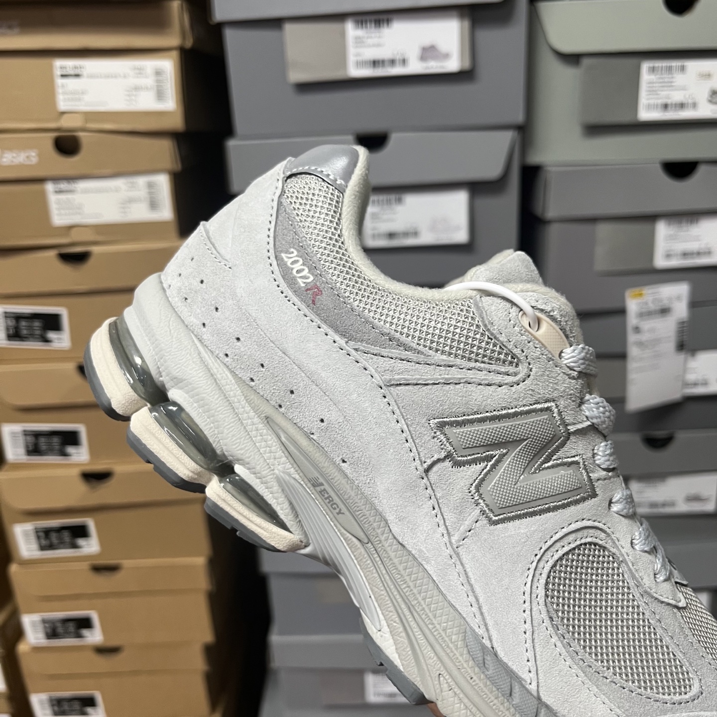 C版
大厂出品 New Balance NB 2002R 灰色

货号：U2002REE
尺码：36 3