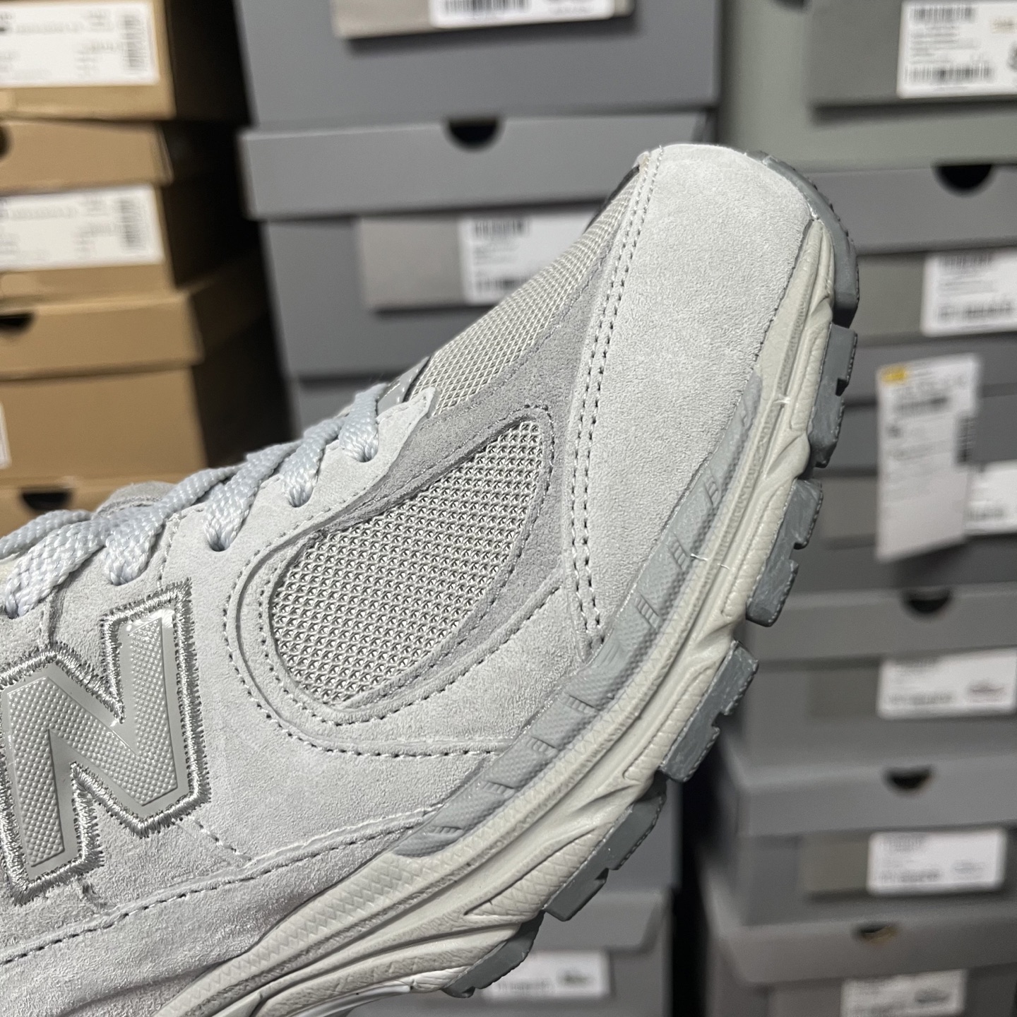 C版
大厂出品 New Balance NB 2002R 灰色

货号：U2002REE
尺码：36 3