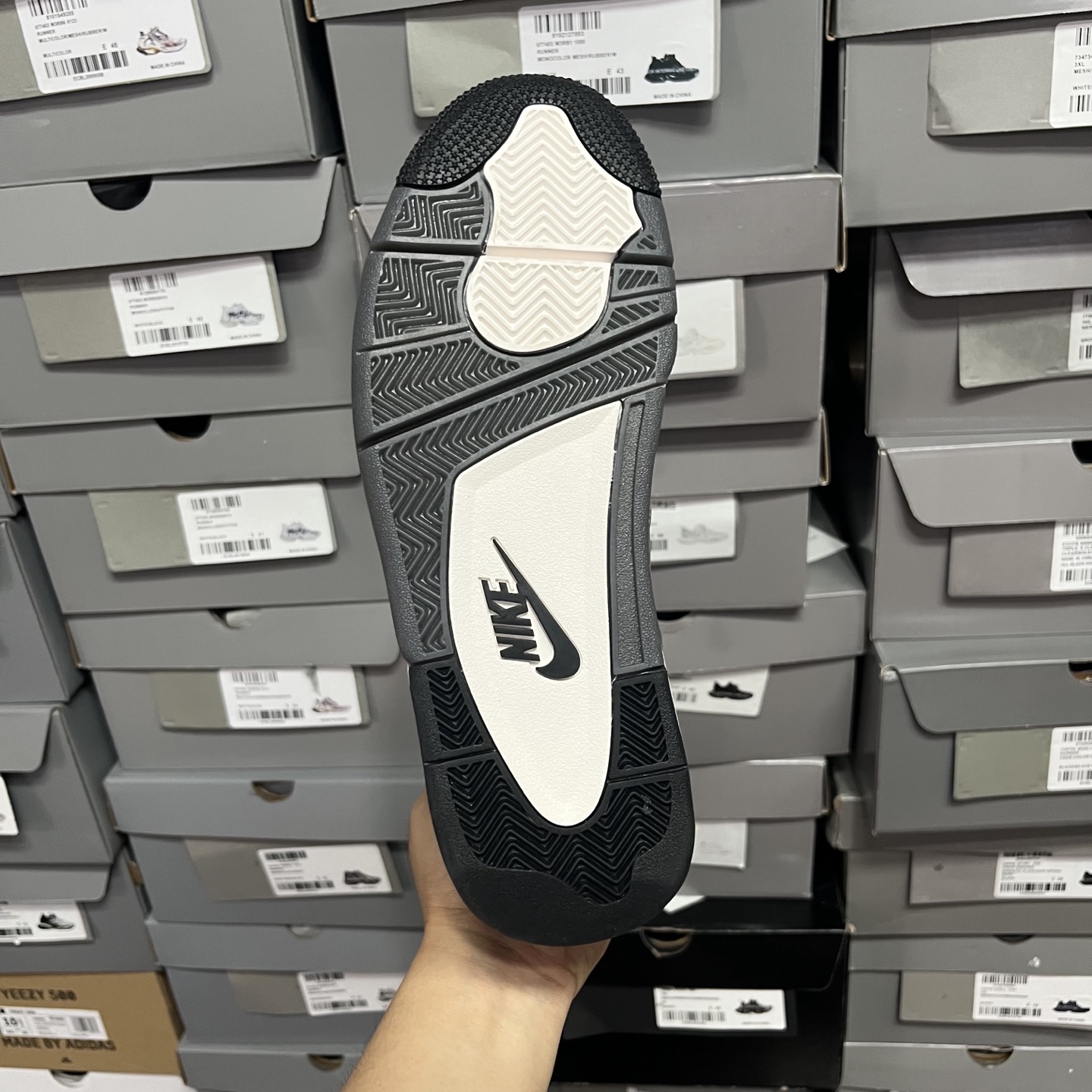 
Air Jordan AJ4 Ship “Cave Stone”摩卡棕色 FV5029-200 重点区