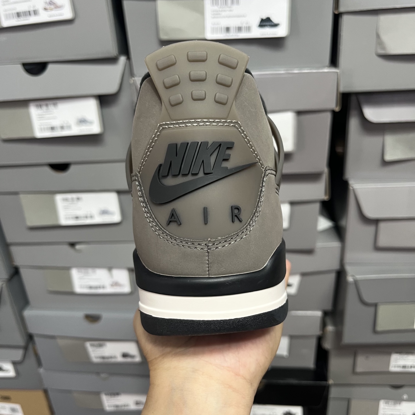 
Air Jordan AJ4 Ship “Cave Stone”摩卡棕色 FV5029-200 重点区