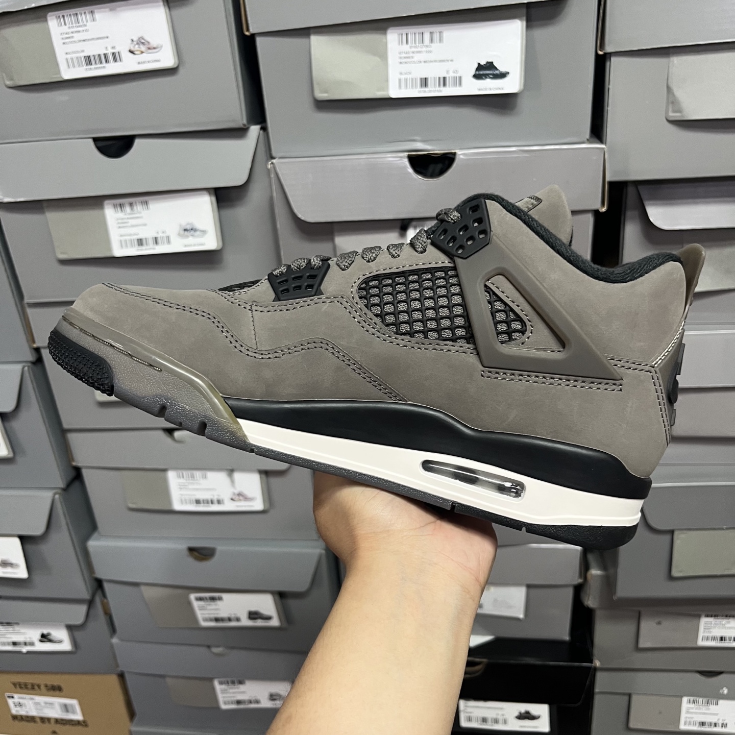 
Air Jordan AJ4 Ship “Cave Stone”摩卡棕色 FV5029-200 重点区