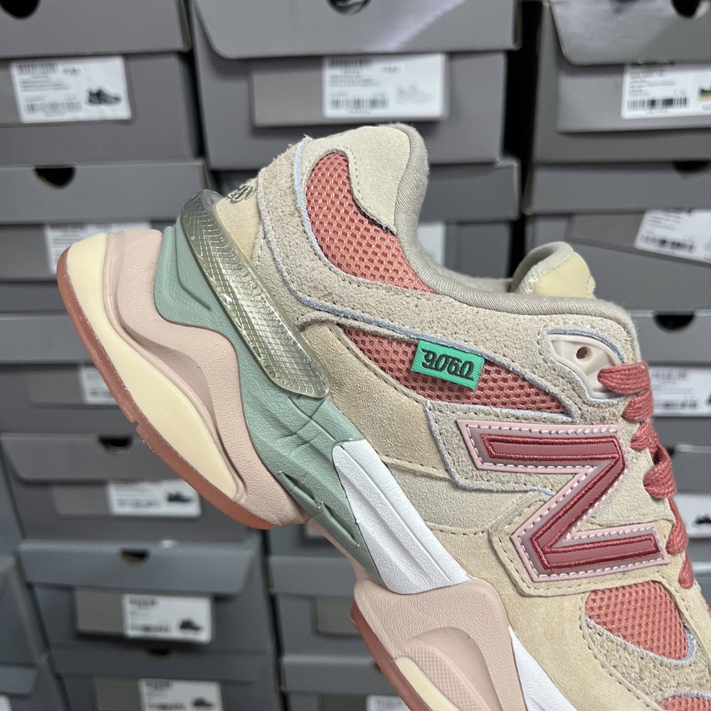 M版
NB Joe Freshgoods x New Balance 公司级版本NB9060 复古休闲运