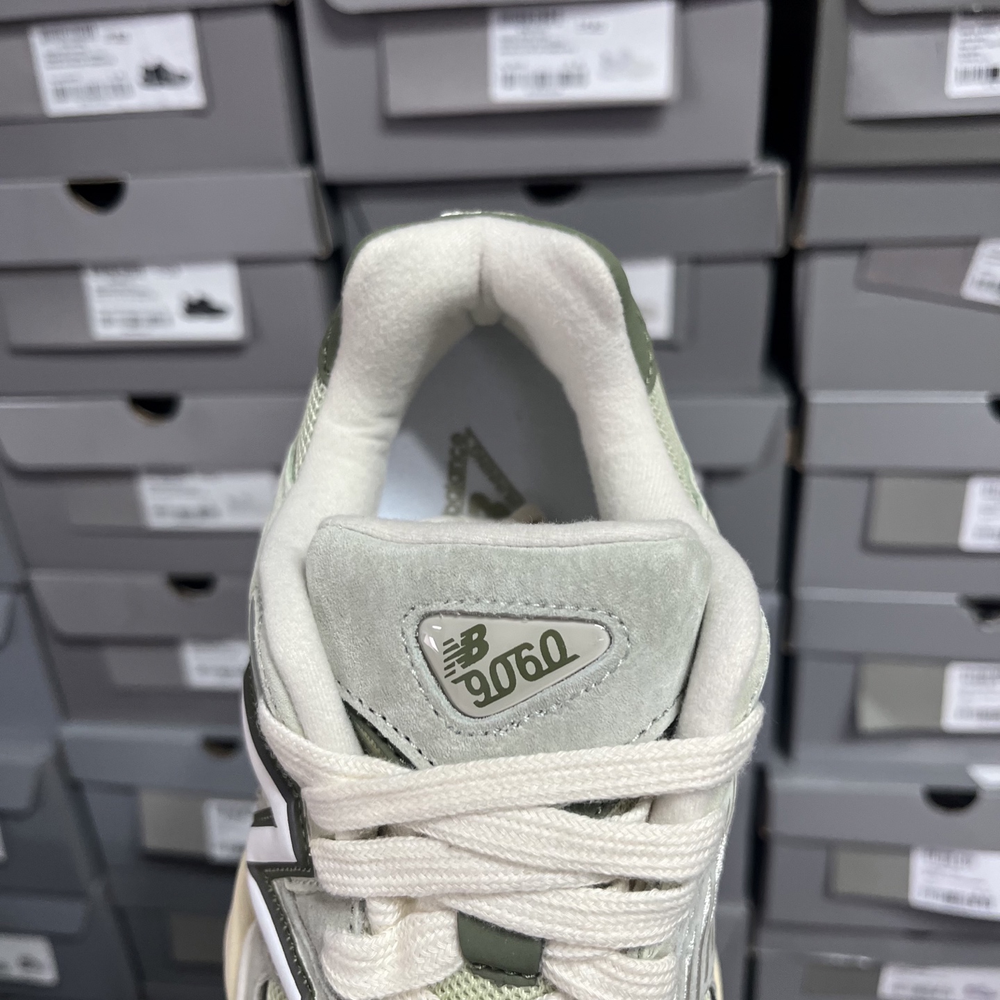 M版
NB Joe Freshgoods x New Balance 公司级版本NB9060 复古休闲运