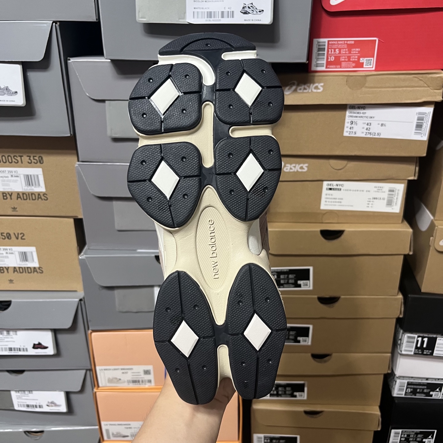 
纯原标杆 品质无敌 New Balance NB 9060 粉棕

货号：U9060ZGB
尺码：36