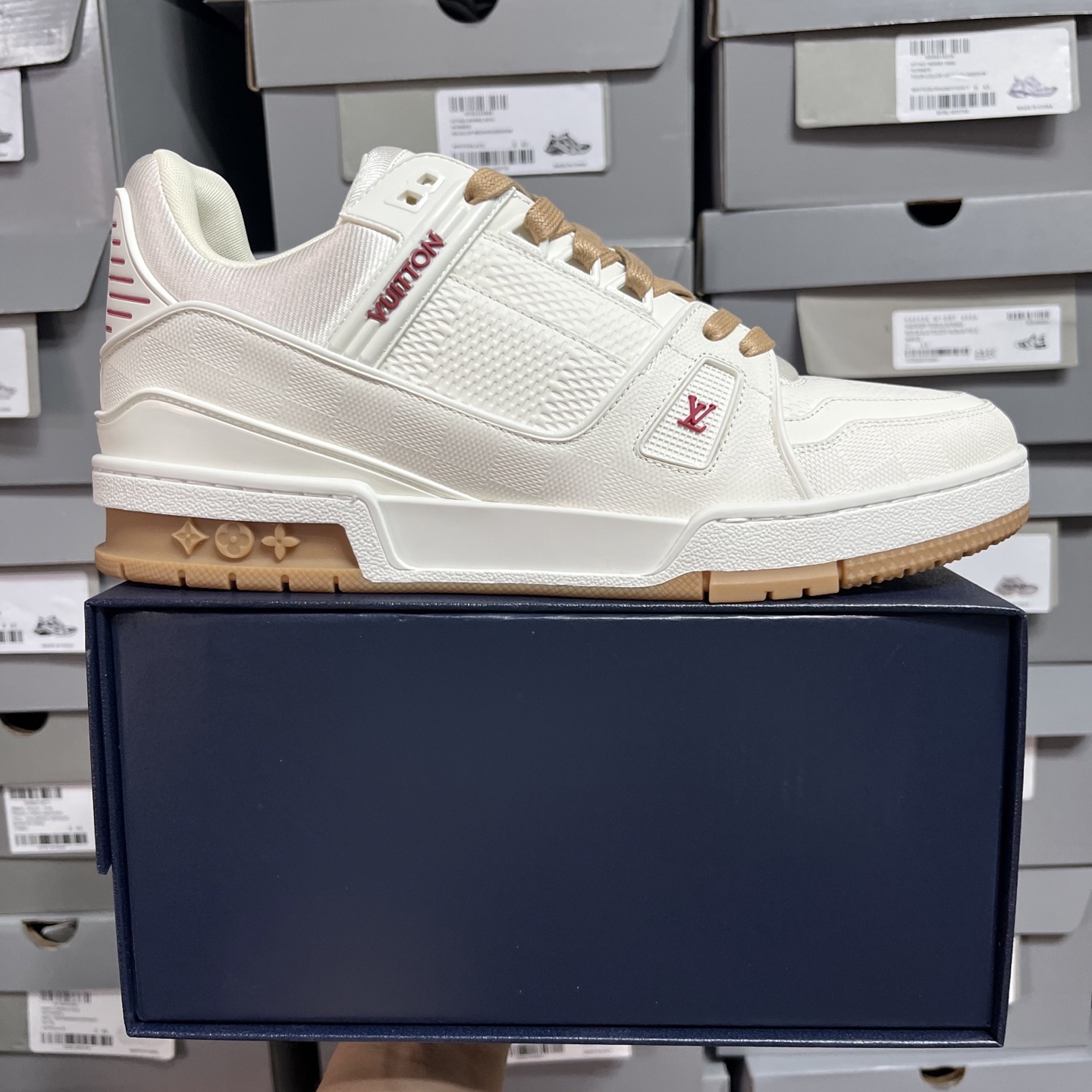   LV路易威登Louis Vuitton Trainer Sneaker Low 运动系列低帮复古百搭