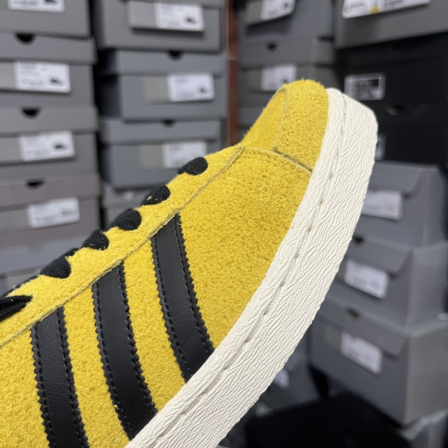 
纯原 Bruce Lee x AD 阿迪 联名款低帮休闲板鞋 JR1597  头部一线大厂出品 高端外