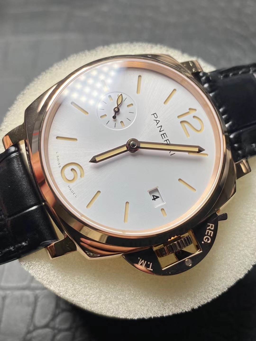 파네라이 PAM1336 시계 이미지 2
