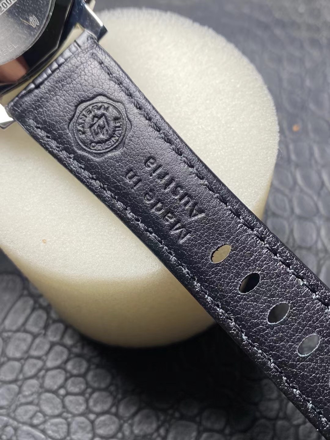 파네라이 PAM1250 시계 이미지 7
