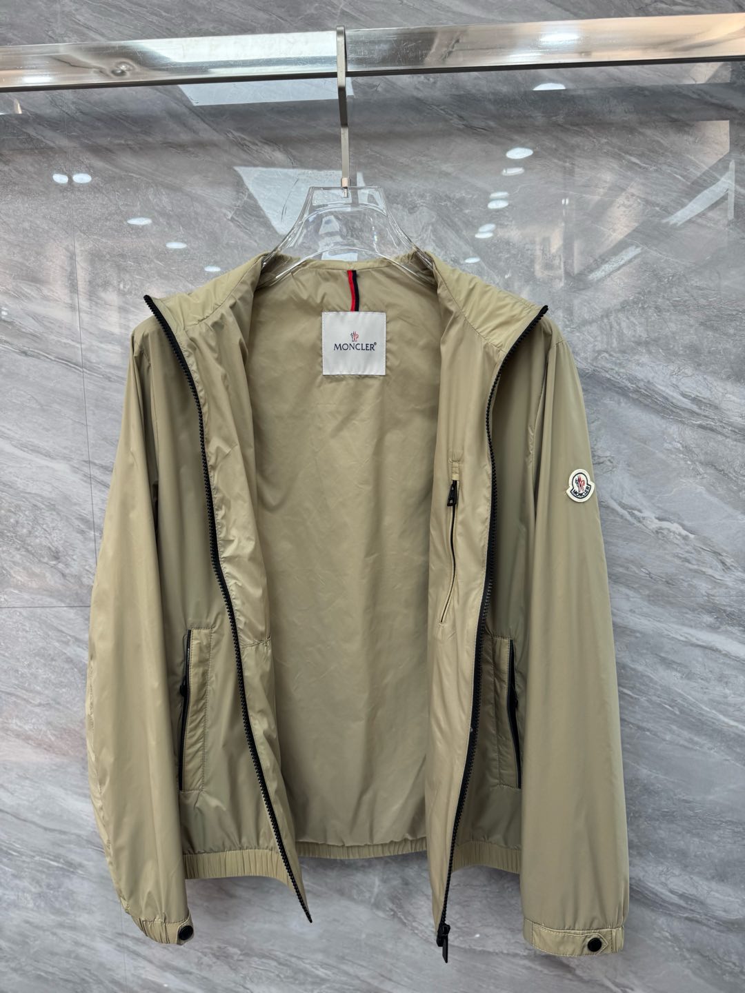  2025SS早春新品🆕蒙口男士【户外】夹克外套 系列‼️‼️

⚠️⚠️柜台同步  原版五金   做工