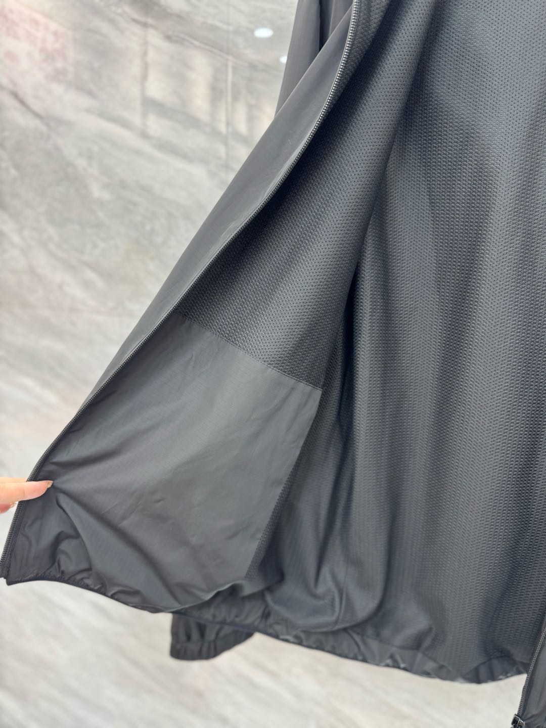  2025SS早春新品🆕蒙口男士【户外】华夫格面料夹克外套 系列‼️‼️

⚠️⚠️柜台同步  原版五金