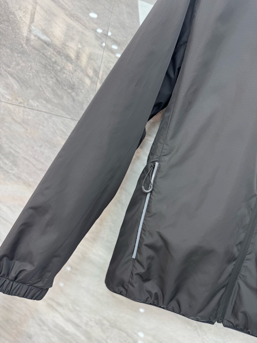  2025SS早春新品🆕蒙口男士【户外】华夫格面料夹克外套 系列‼️‼️

⚠️⚠️柜台同步  原版五金