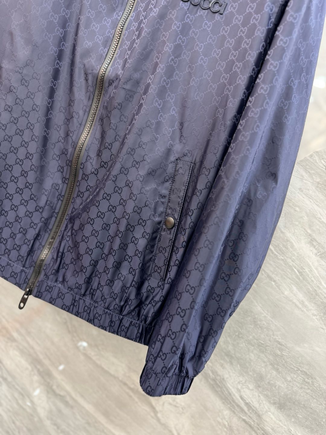  2025SS早春新品🆕Gucci男士【提花】夹克外套 系列‼️‼️

⚠️⚠️柜台同步  原版五金  