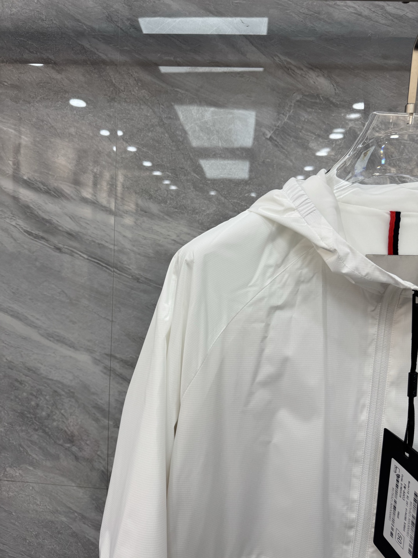  2025SS早春新品🆕蒙口【连帽】夹克外套‼️‼️

⚠️⚠️柜台同步  原版五金   做工精细  可