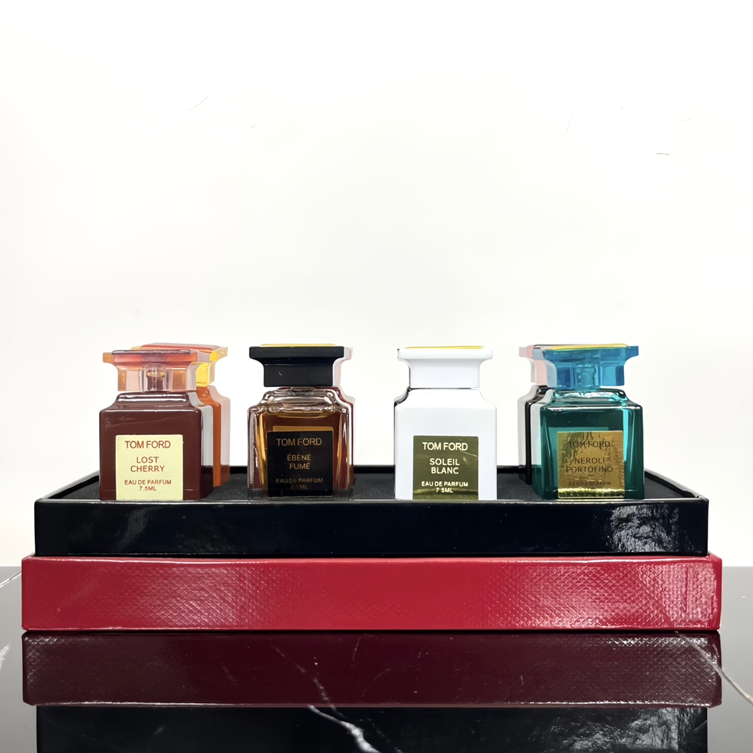 Tom Ford Miniature Perfume Set - Signature Edition, 8-Piece, Red Box 3 i1695812685 1871 2